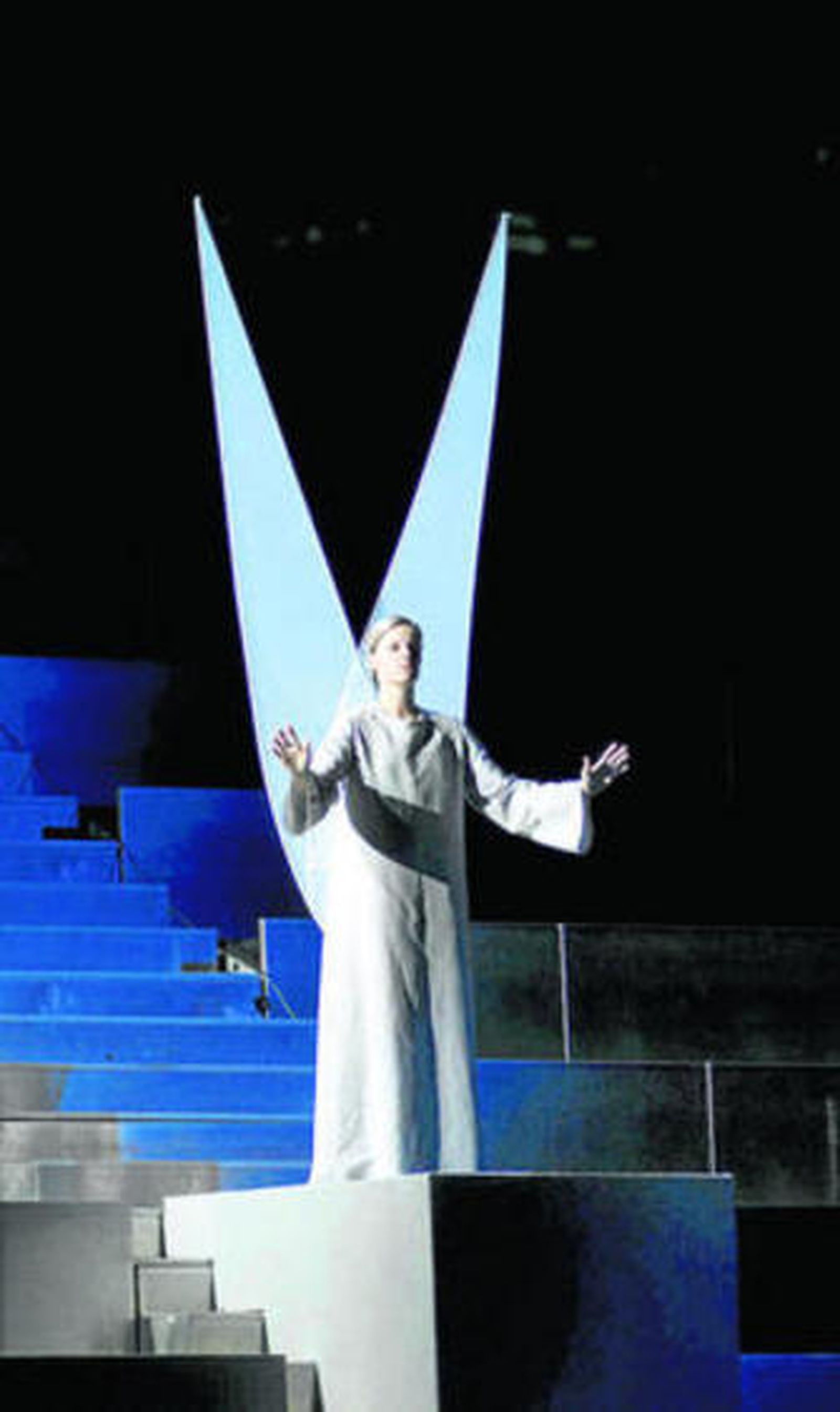 Uno de los nueve solistas que actúan en la ópera de Messiaen.