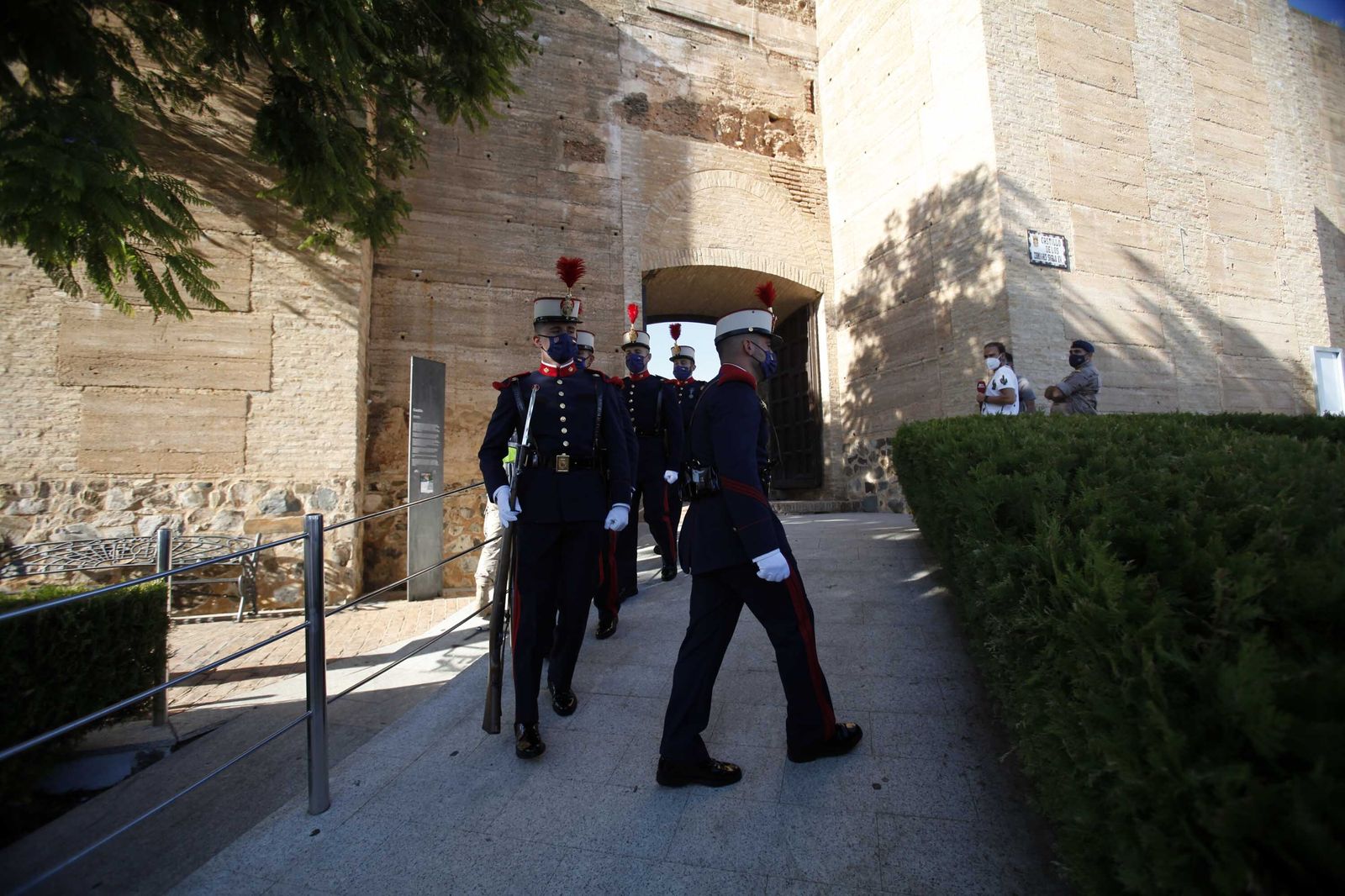 La Guardia Real se despliega por lugares emblemáticos de la provincia de Huelva.