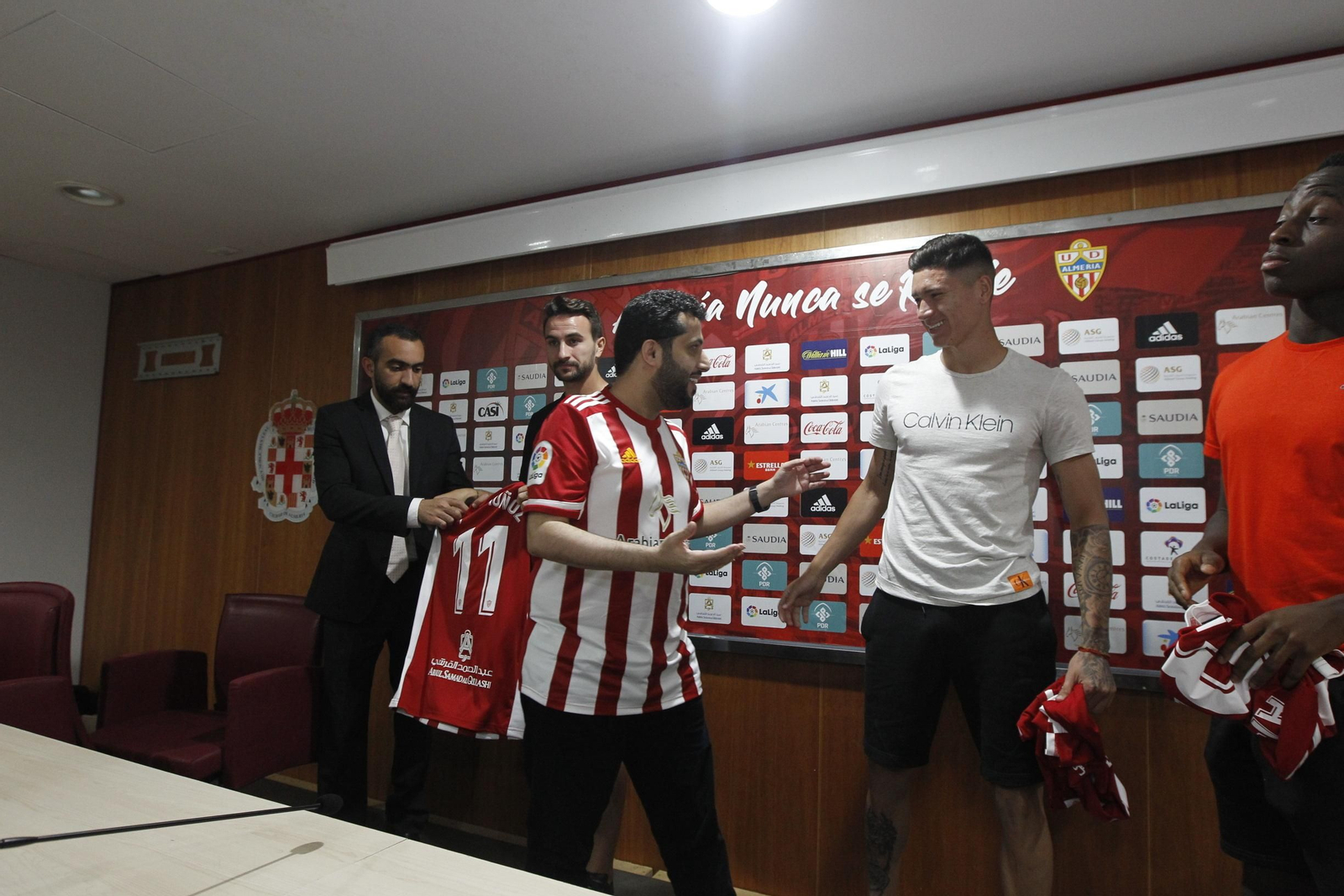 Fotogalería rueda de prensa dueño U.D. Almería, Turki Al-Sheik