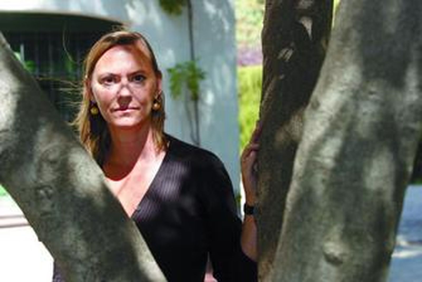 Laura García Lorca, en la Huerta de San Vicente.