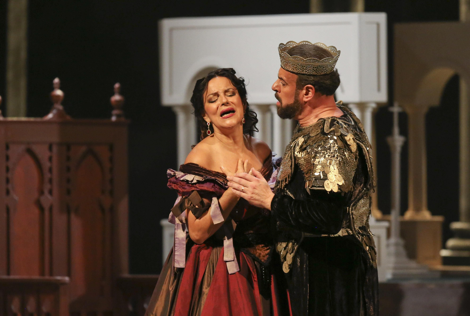 'La favorita', un viaje de la guerra a la redención, en fotos