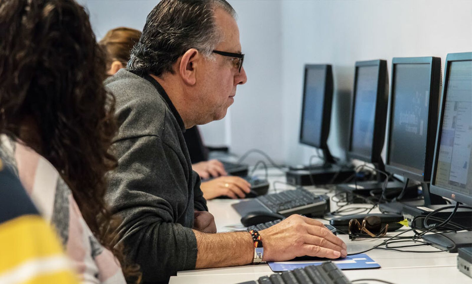 Detección de Fake news, marca personal en redes sociales y creación de contenidos, tres nuevos cursos de Guadalinfo