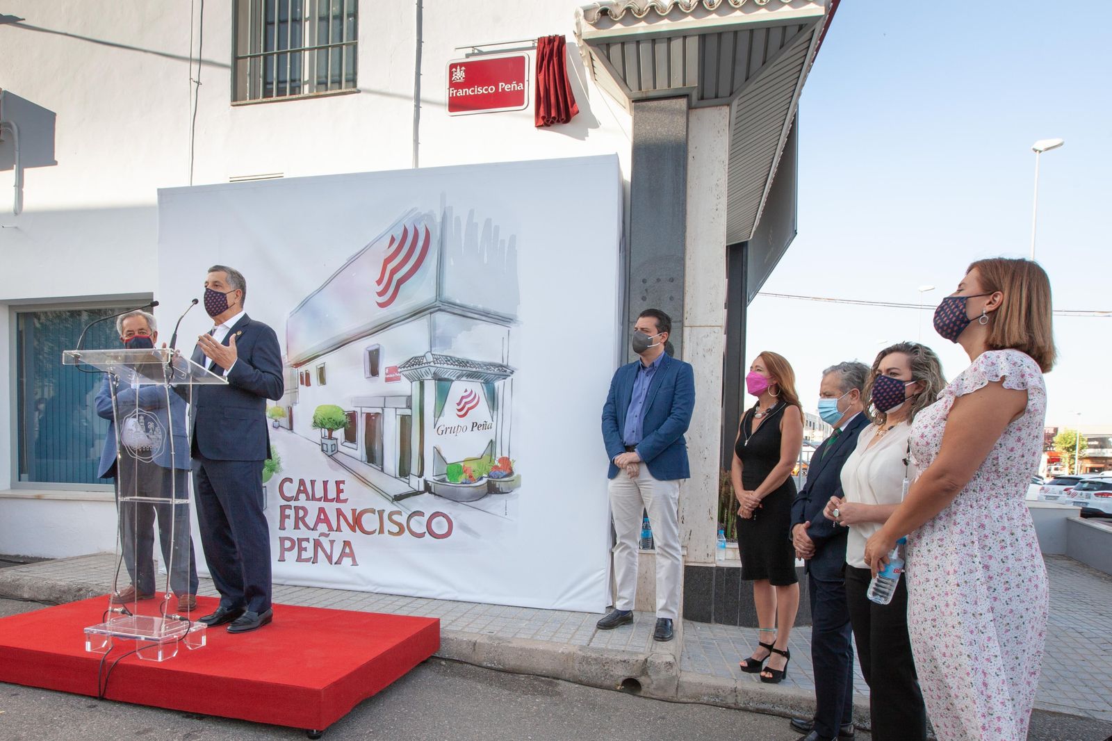 Un momento de la inauguración de la calle.