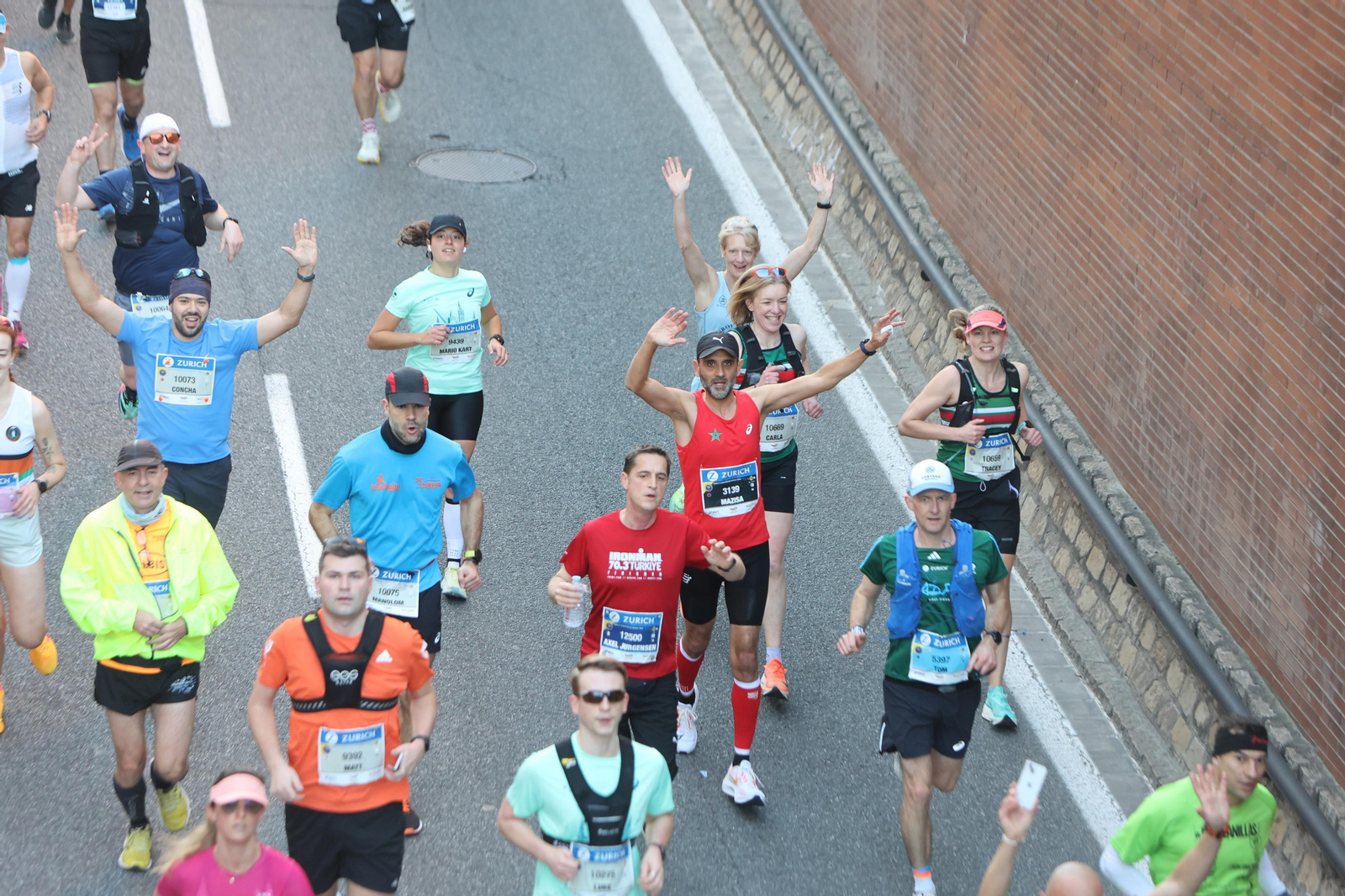 Búscate en la Zurich maratón de Sevilla