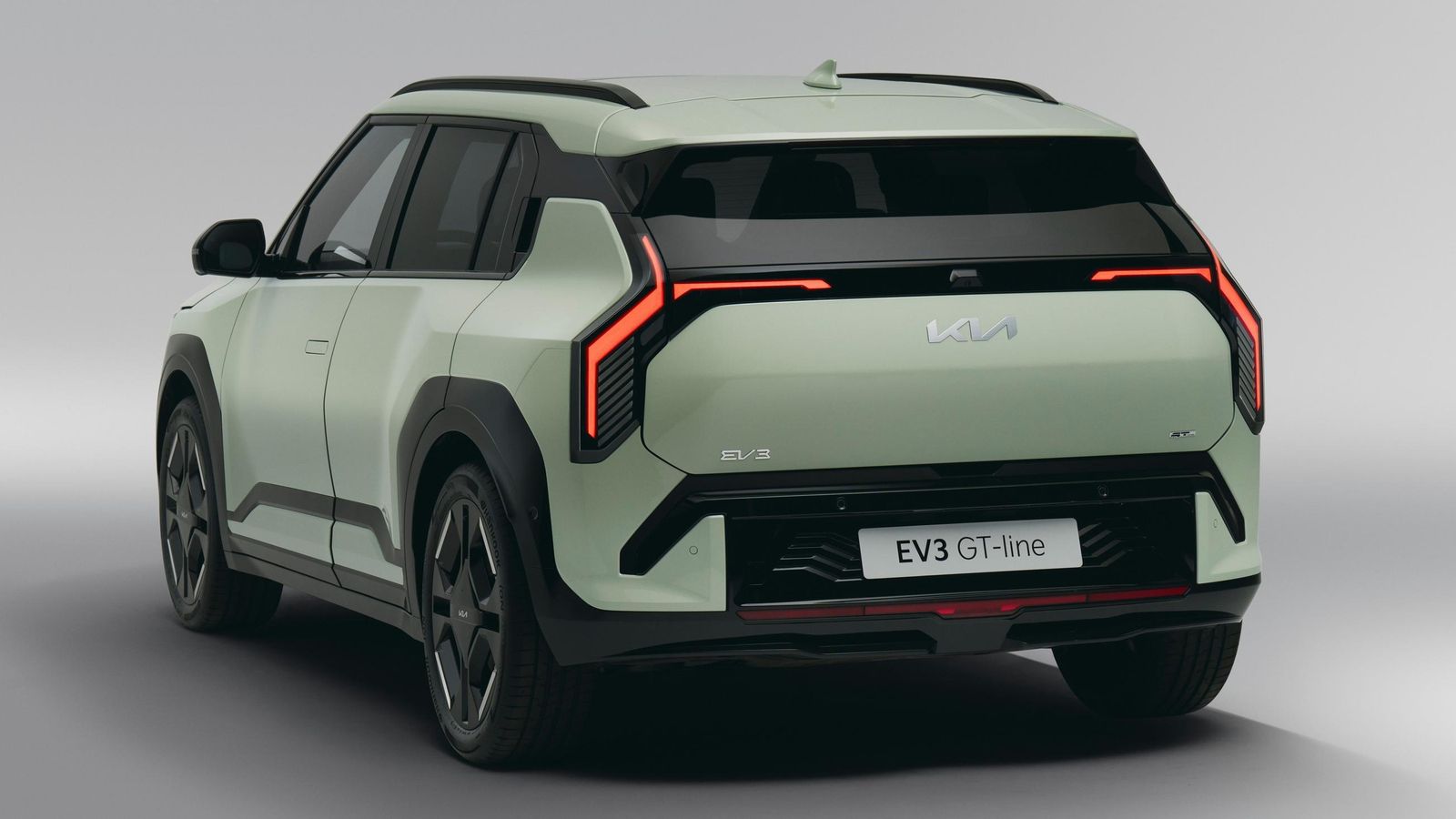 El peso es uno de los argumentos que puede beneficar a este EV3 dinámicamente: es de 1.725 kilos, relativamente comedido para un eléctrico de su porte.