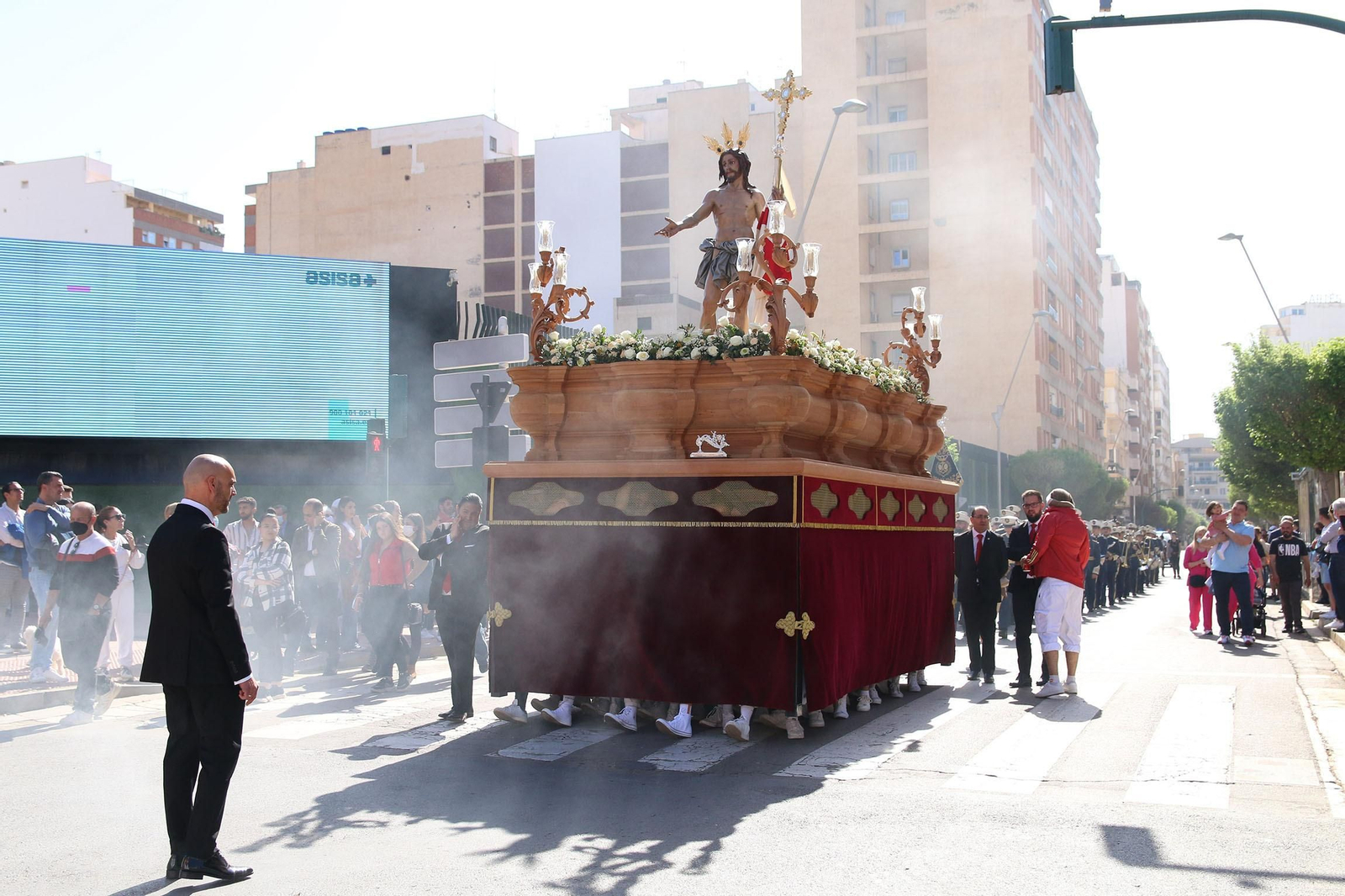 La procesión El Resucitado de Almería, en imágenes