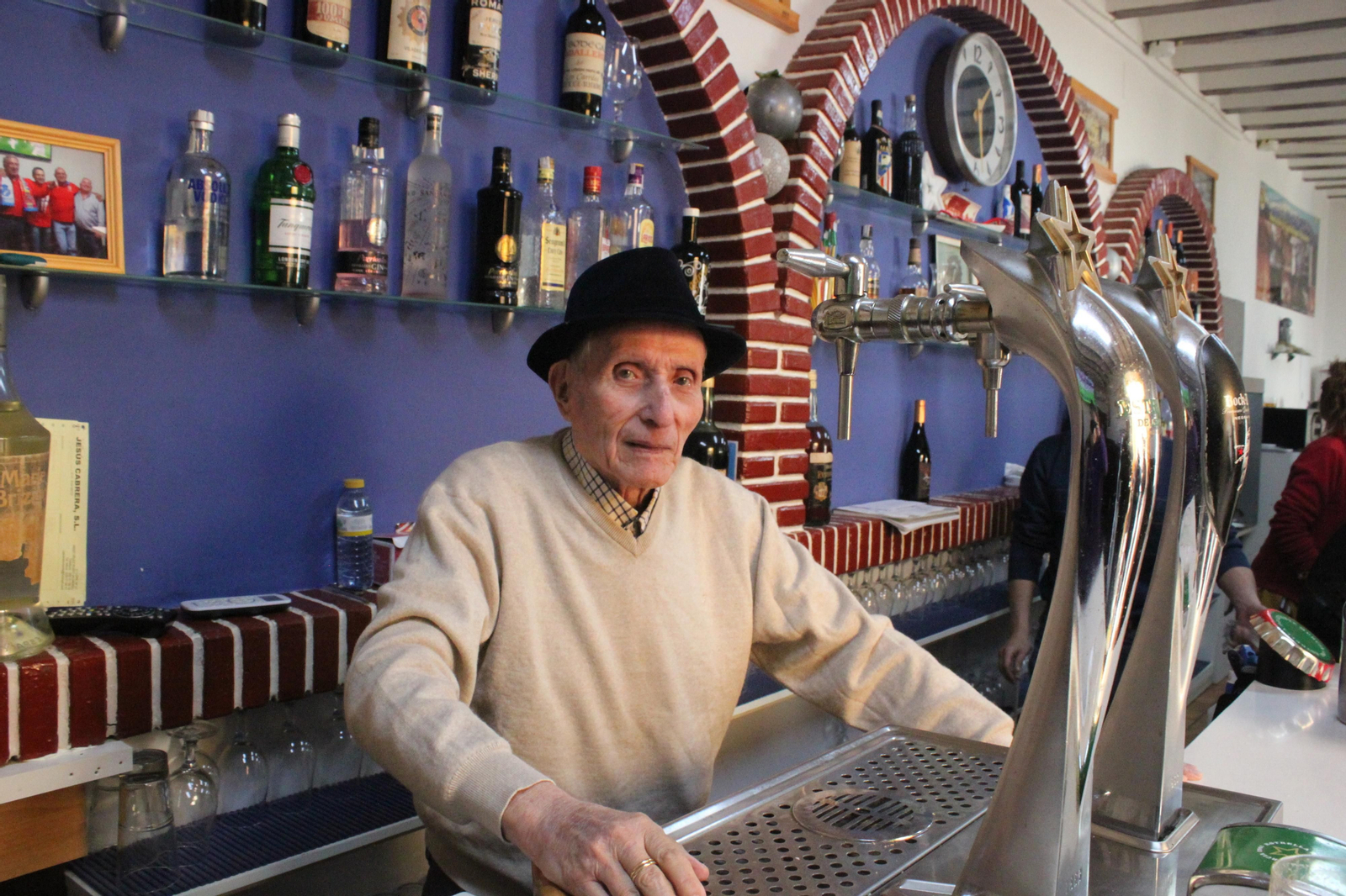 Toda una vida detrás de la barra