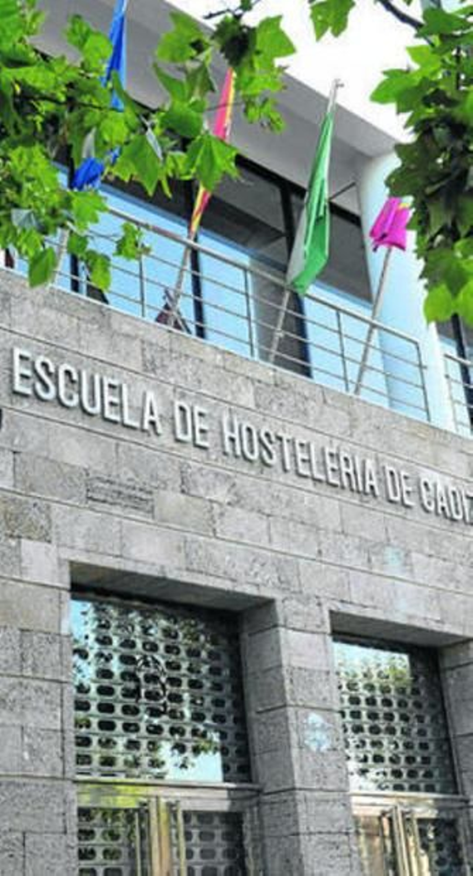 Fachada de la Escuela de Hostelería de Cádiz.