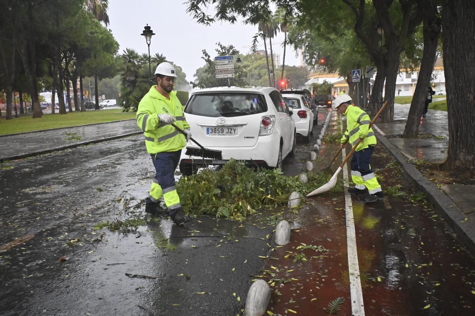 Imágenes del temporal a su paso por Huelva
