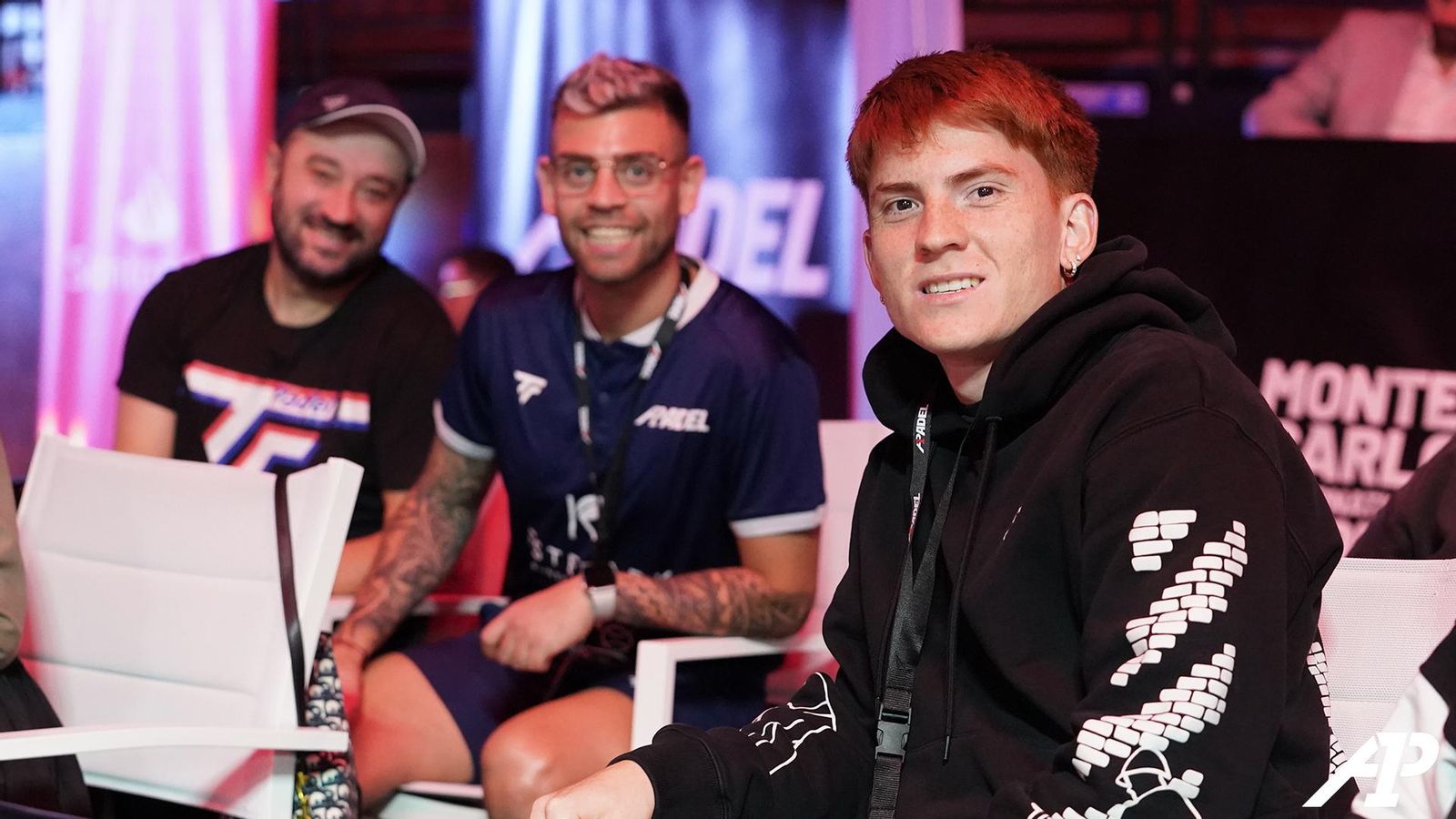 Valentín Barco, presenciando el torneo A1 Pádel Sevilla.