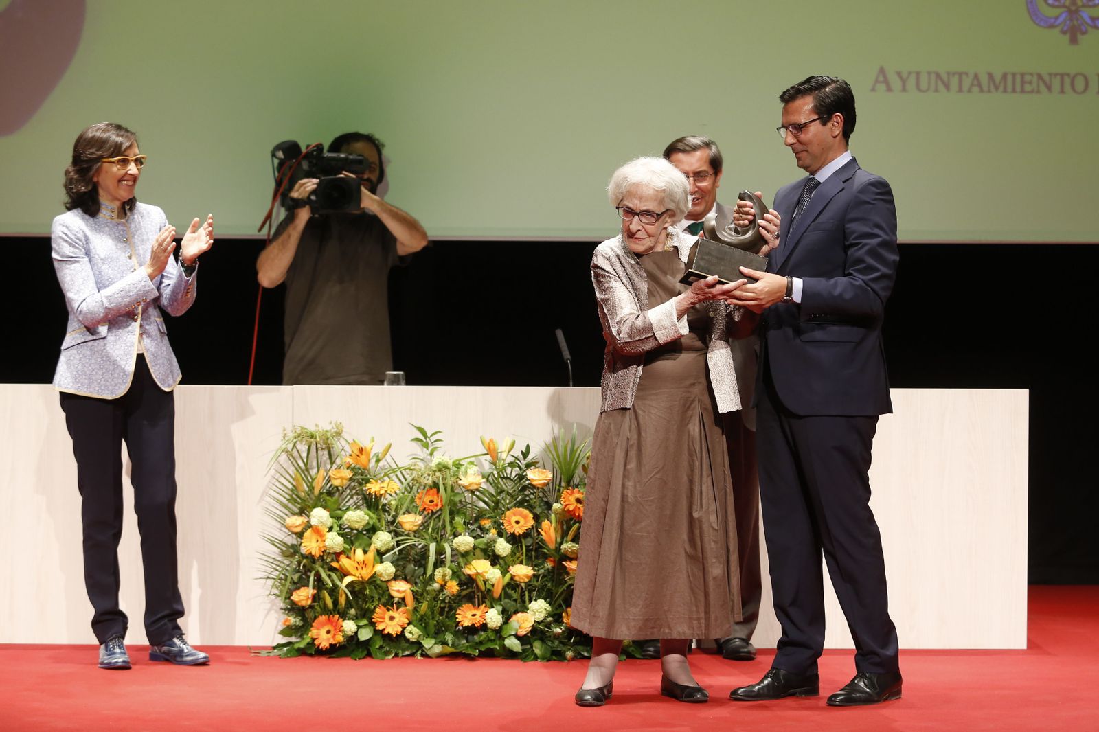 La imágenes de la entrega del Premio Ciudad de Granada-Federico García Lorca de Poesía