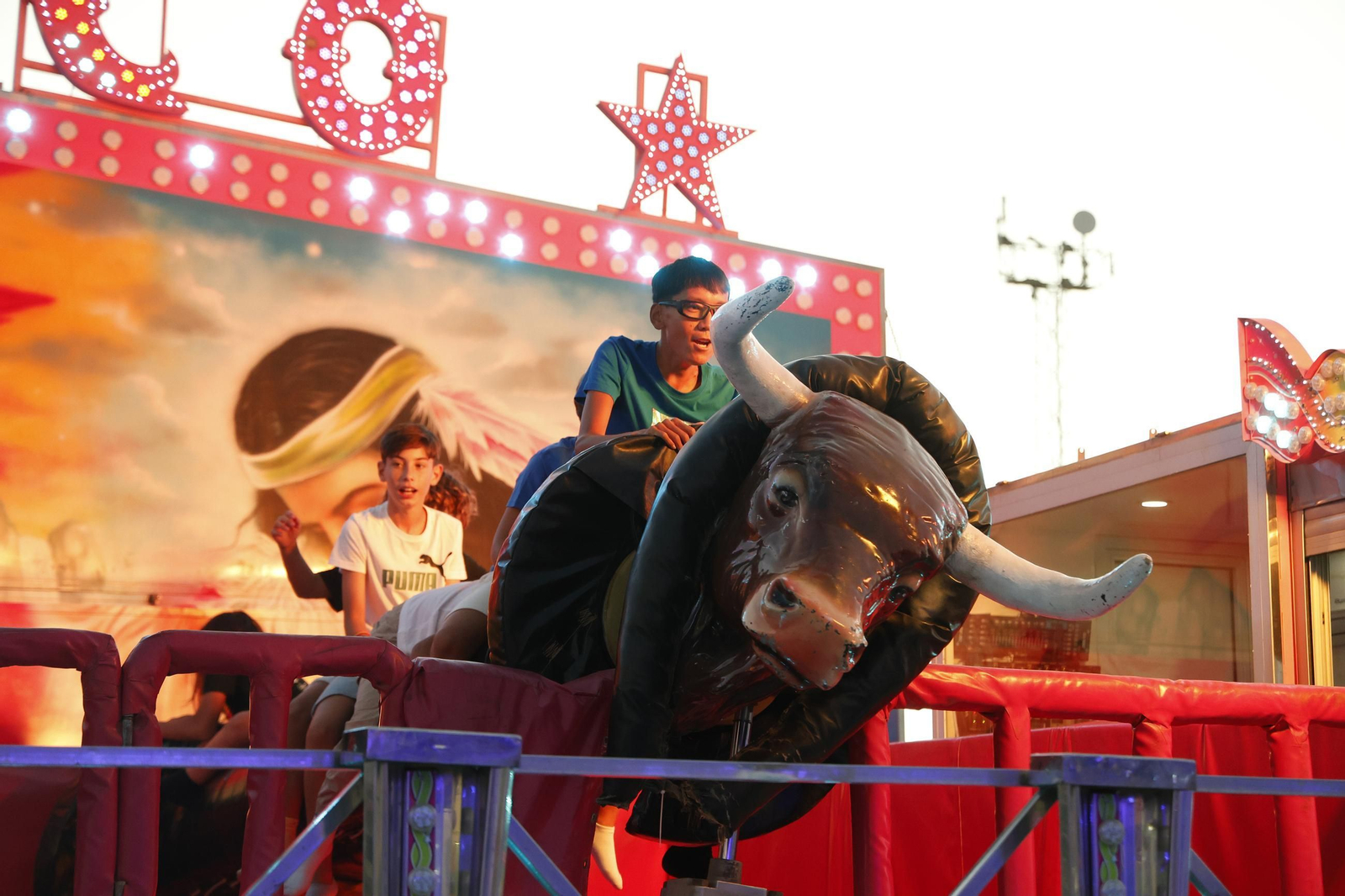 Búscate en las fotos del martes en la Feria de Tarifa 2025