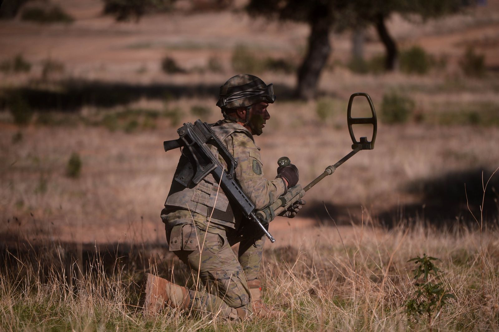 Maniobras del Ejército con destino a Letonia en Cerro Muriano