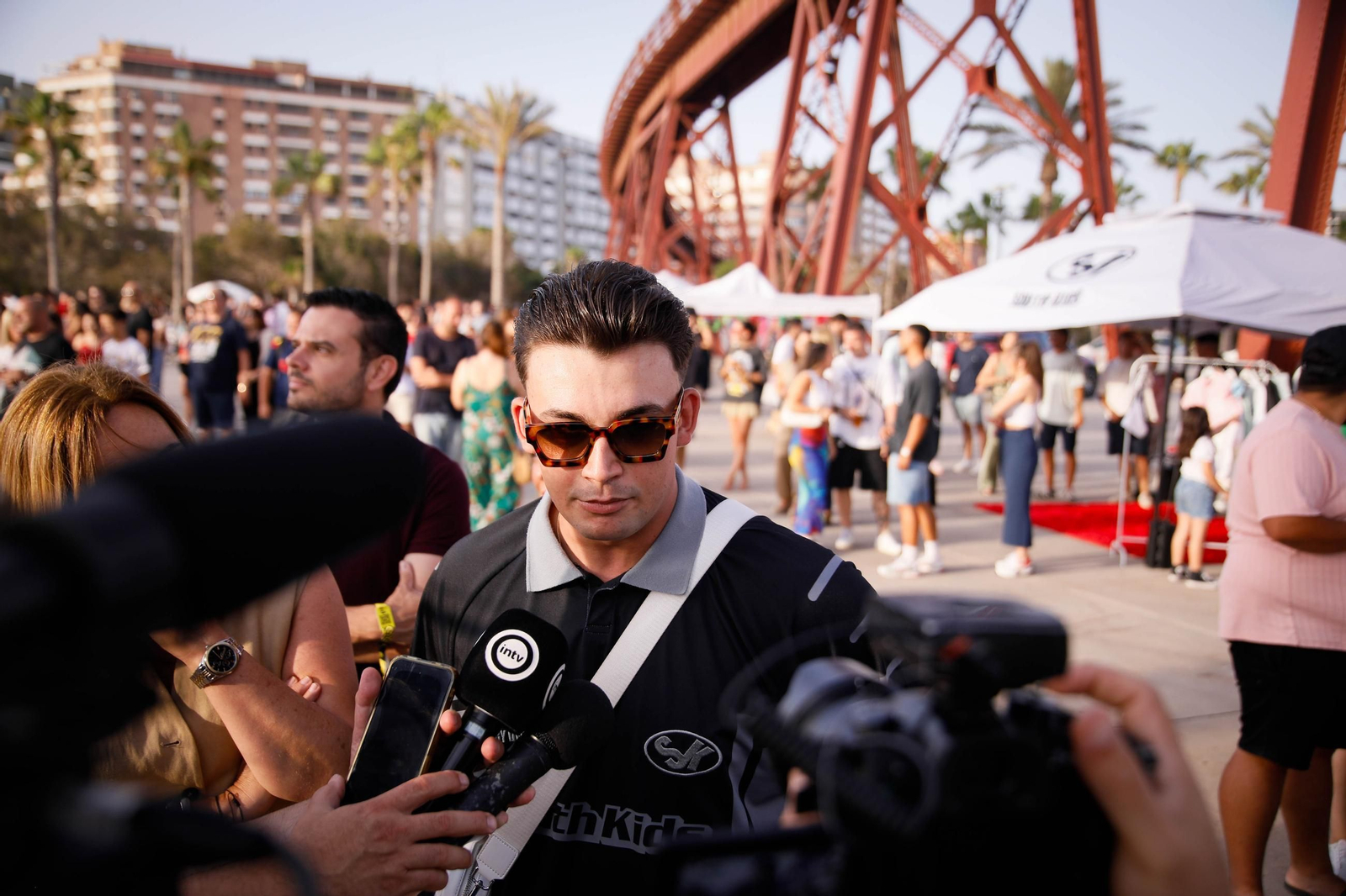Imágenes del Festival AlmeriArt en el Parque de las Almadrabillas