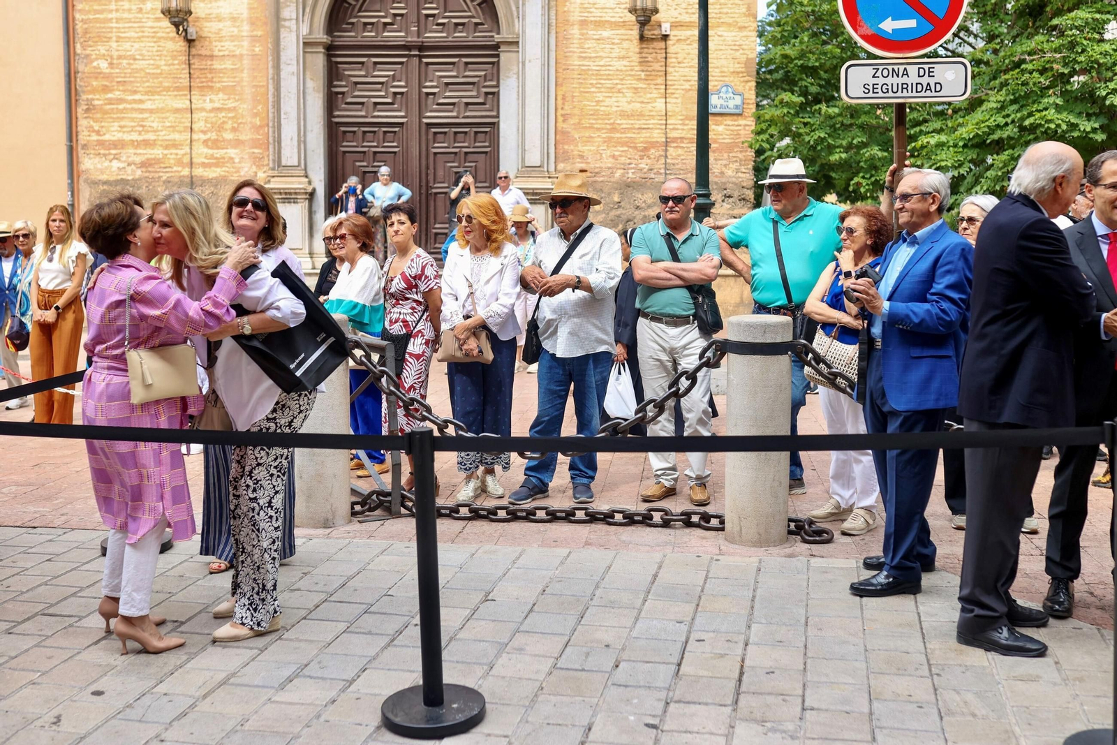 Fotos: el acto de izado de la bandera de España en Granada por el Día de las Fuerzas Armadas