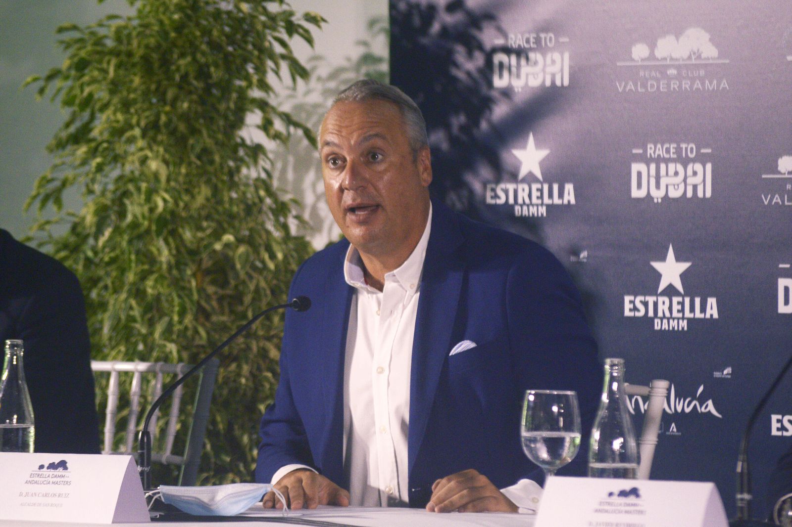 El alcalde de San Roque, Juzn Carlos Ruiz Boix, durante la presentación del último Valderrama Masters