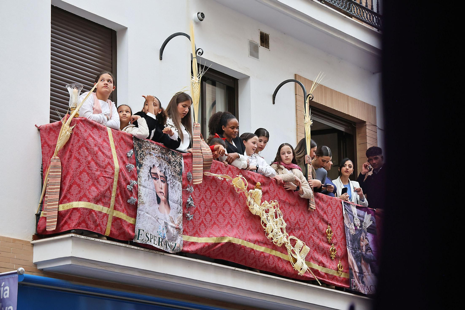 Miércoles Santo: La Hermandad de La Esperanza por las calles de Huelva