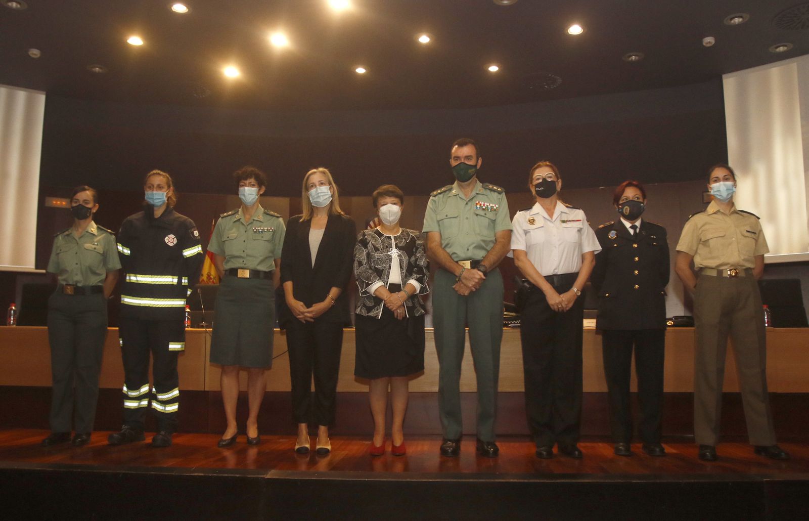 Acto 'Encuentros Mujeres Protagonistas'  de la Guardia Civil en el Rectorado.