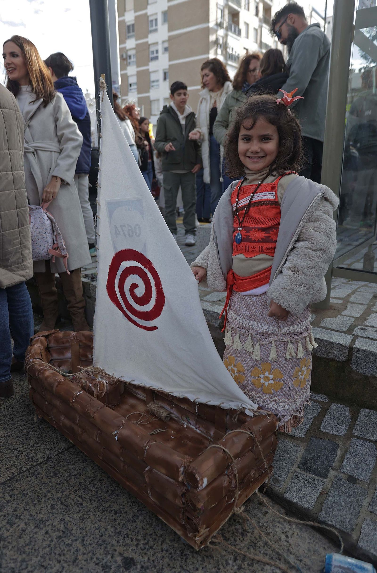 Búscate en el multitudinario arrastre de latas 2026 en Algeciras