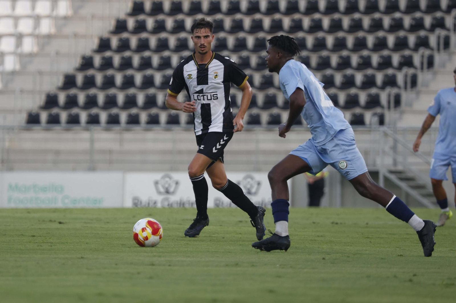 Las imágenes del partido amistoso entre la Balona y el Torremolinos