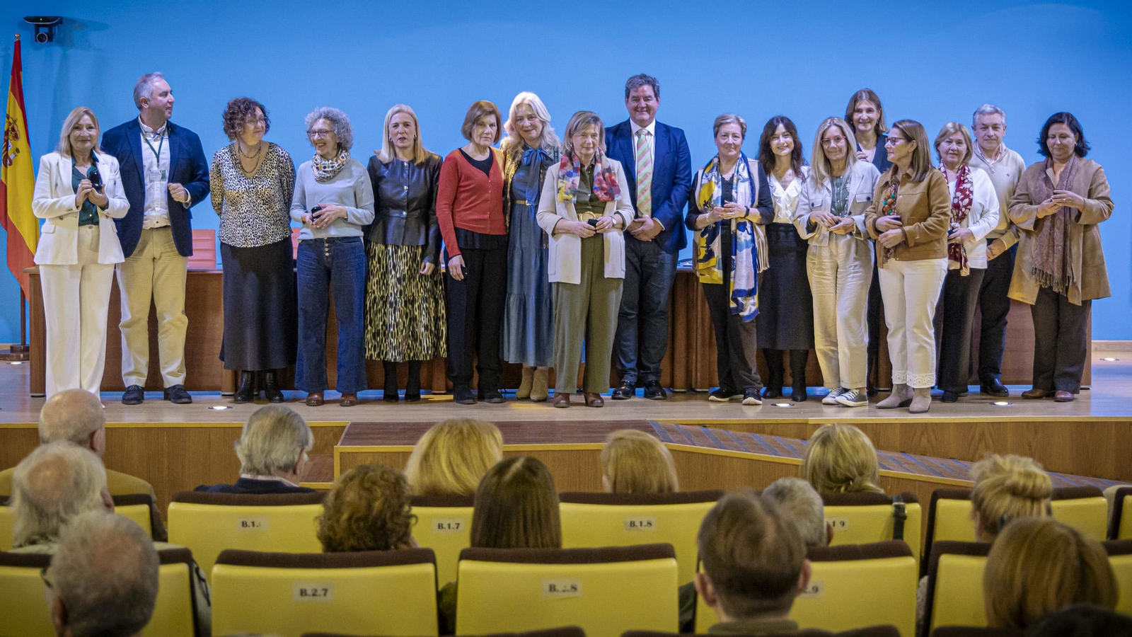Las imágenes del acto de homenaje al personal sanitario jubilado de los hospitales Puerta del Mar y San Carlos de Cádiz