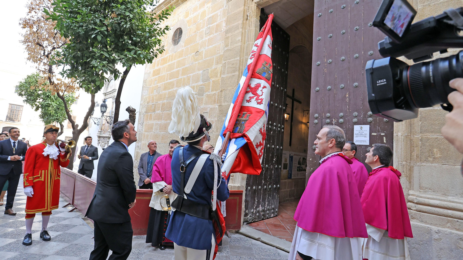 Traslado del Pendón en el día del patrón San Dionisio en Jerez