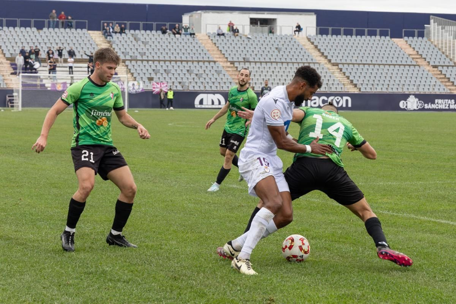 Partido Real Jaén y CD Huétor Vega, en imágenes