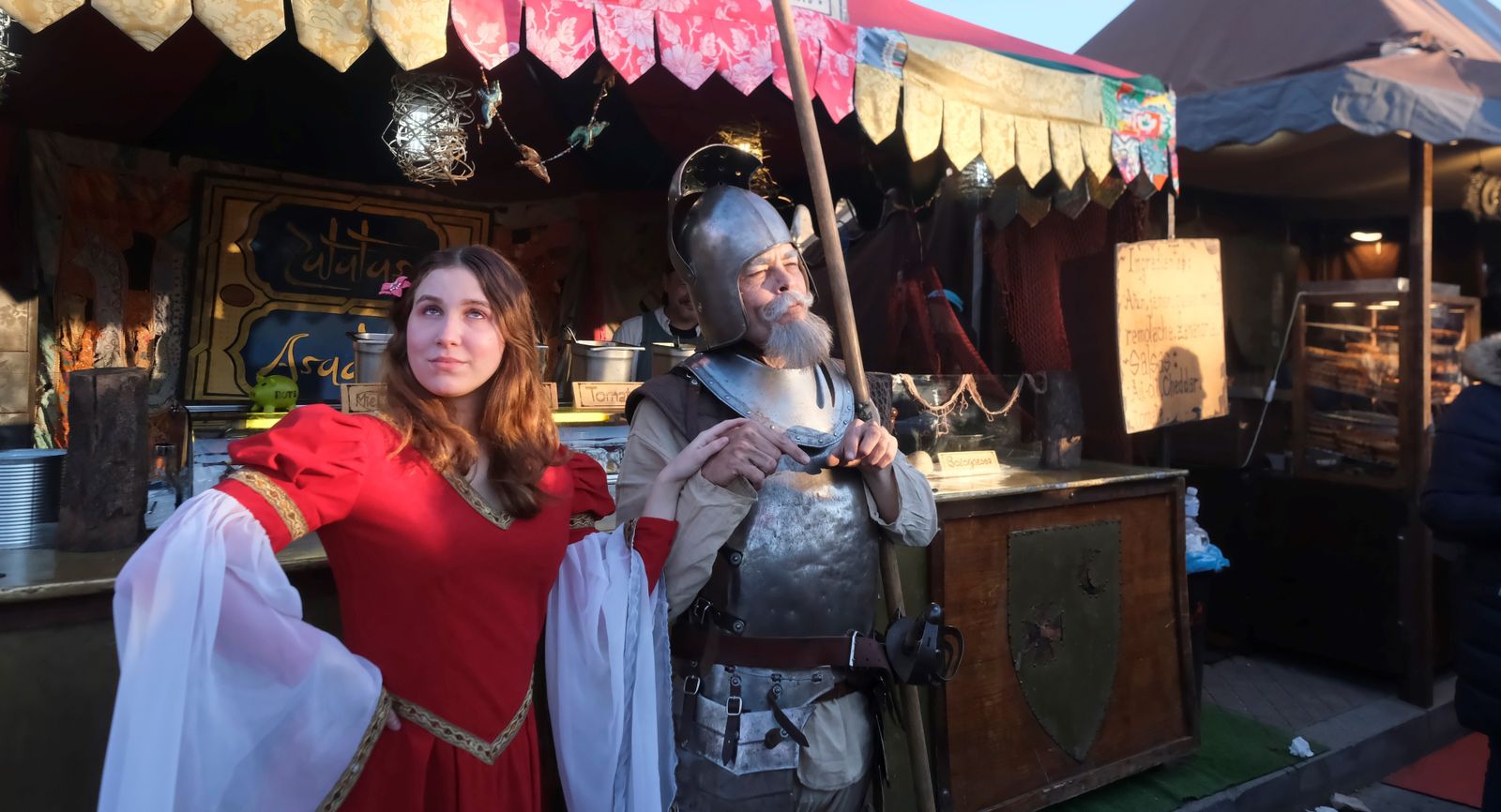 Segunda jornada del Mercado Medieval de Córdoba, en fotografías