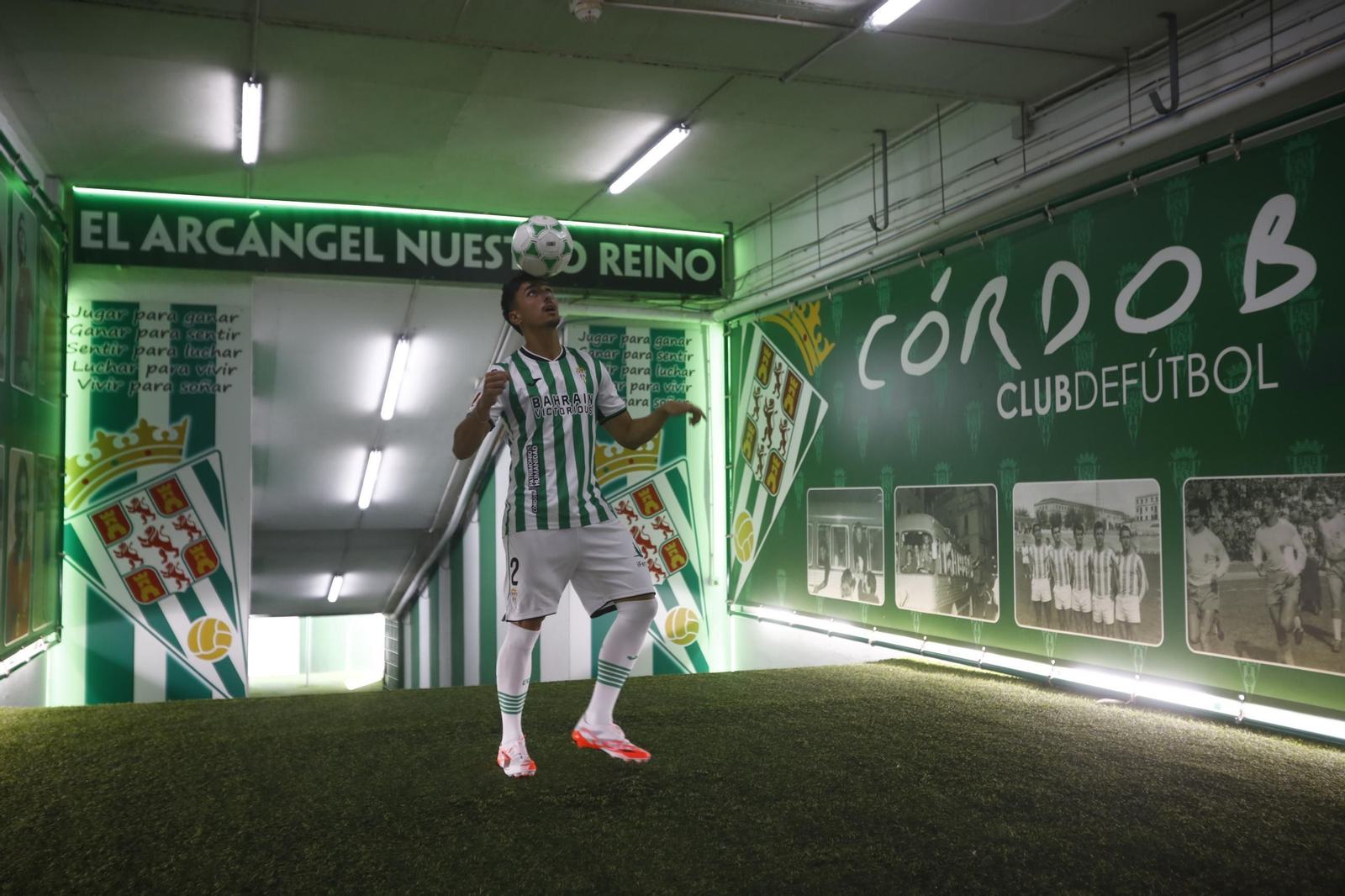 Las mejores fotos de la presentación de Ignasi Vilarrasa como nuevo jugador del Córdoba CF