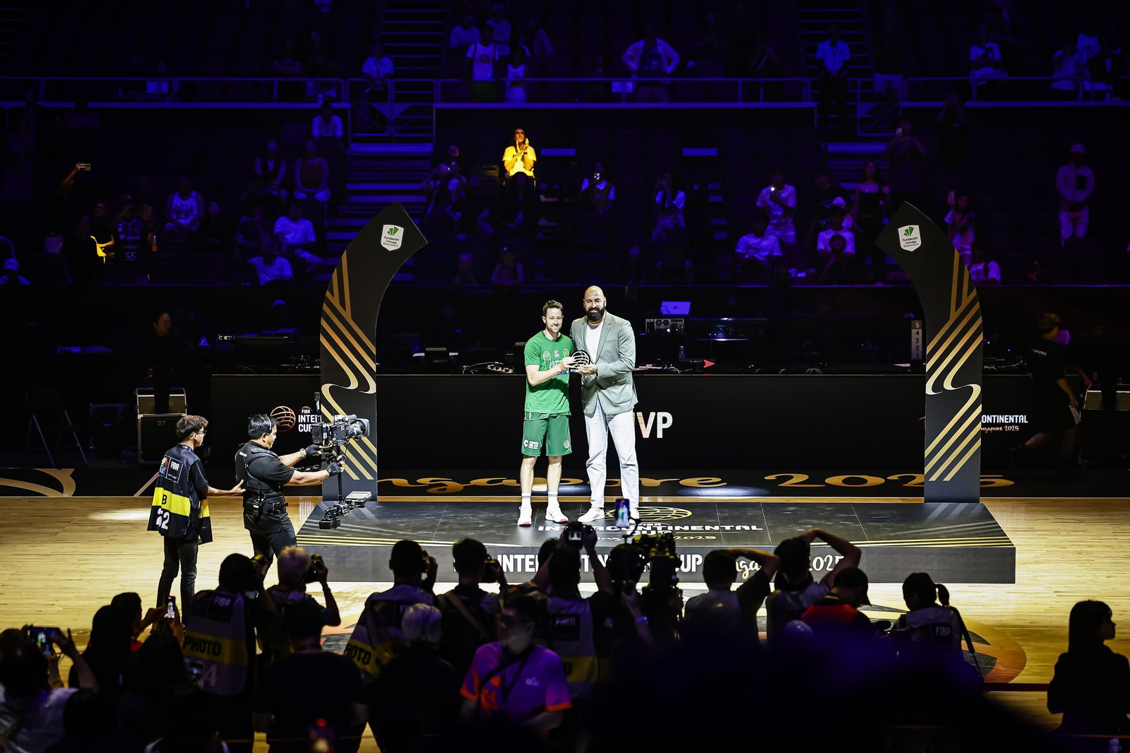Kalinoski, con Pero Antic.