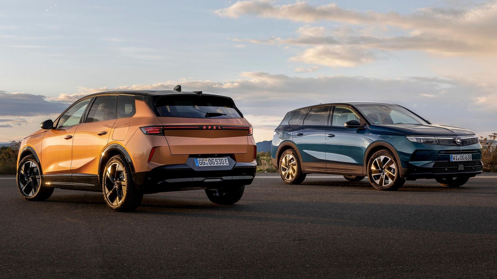 Al eléctrico que, con un nivel de potencia y dos baterías; y al Hybrid de 136 CV; pronto se sumará el híbrido enchufable, una opción que tendrá el precio "desde" más costoso de la gama: 39.350 euros.