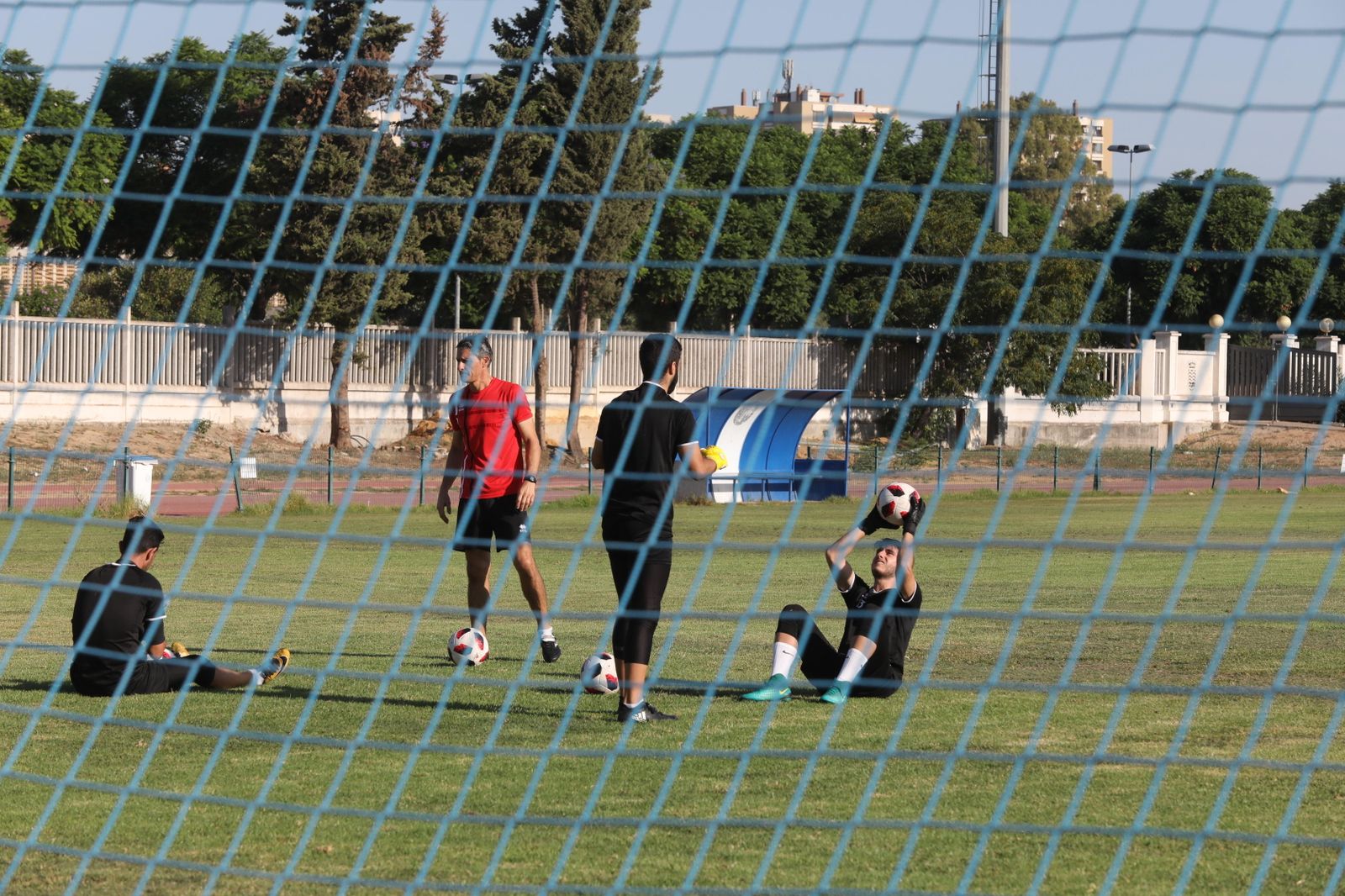 Camacho, con fractura de mandíbula