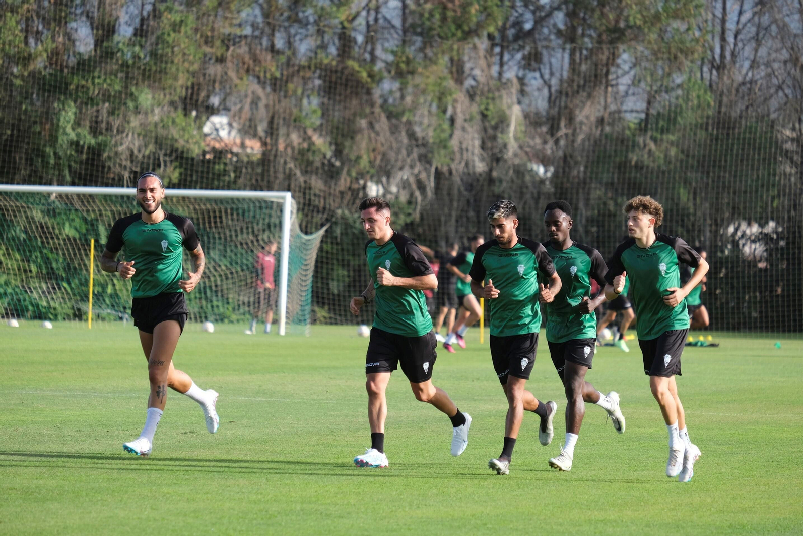 El primer entrenamiento del Córdoba CF, en imágenes