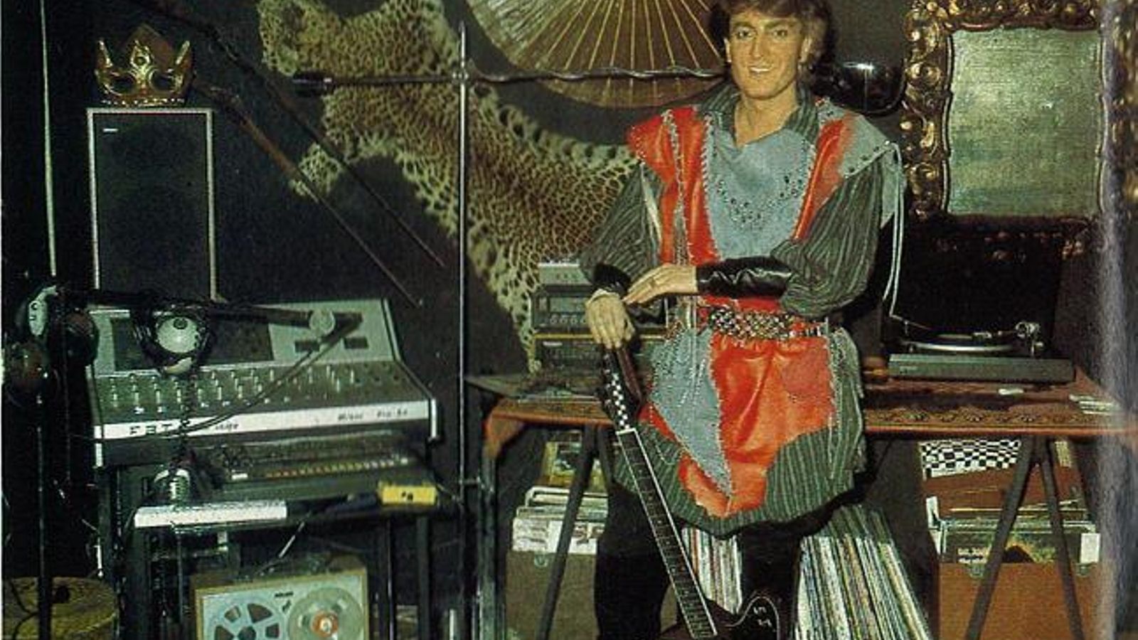 El cantante Tino Casal