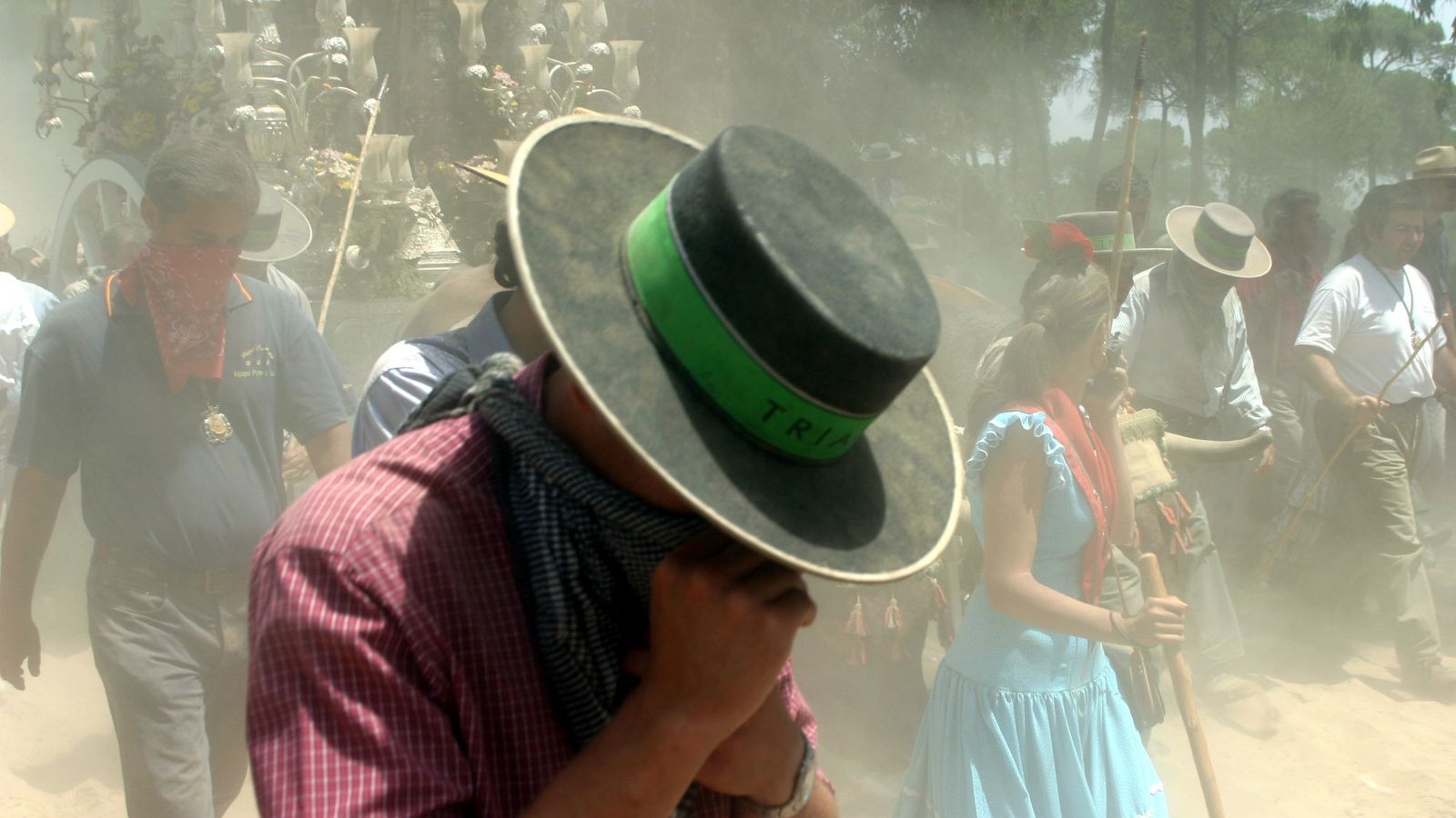El polvo de los caminos de arena es uno de los principales inconvenientes en el camino.