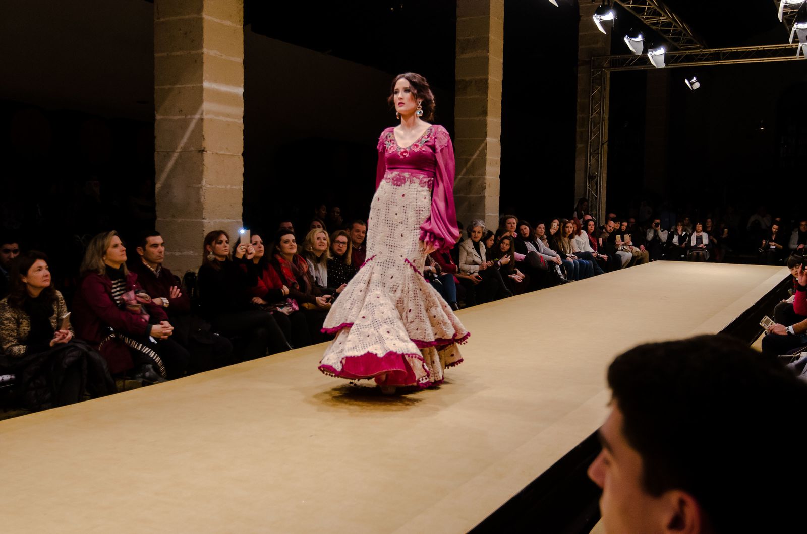 El desfile de Carmen Navarro, en imágenes