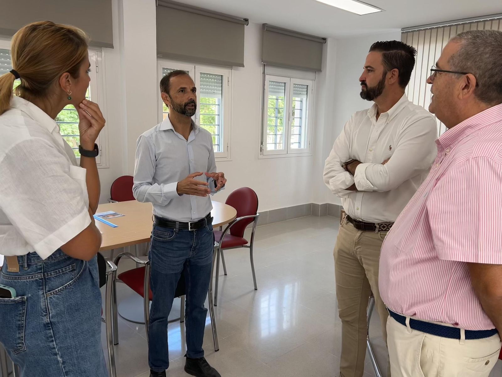 El diputado socialista, Víctor Mora.