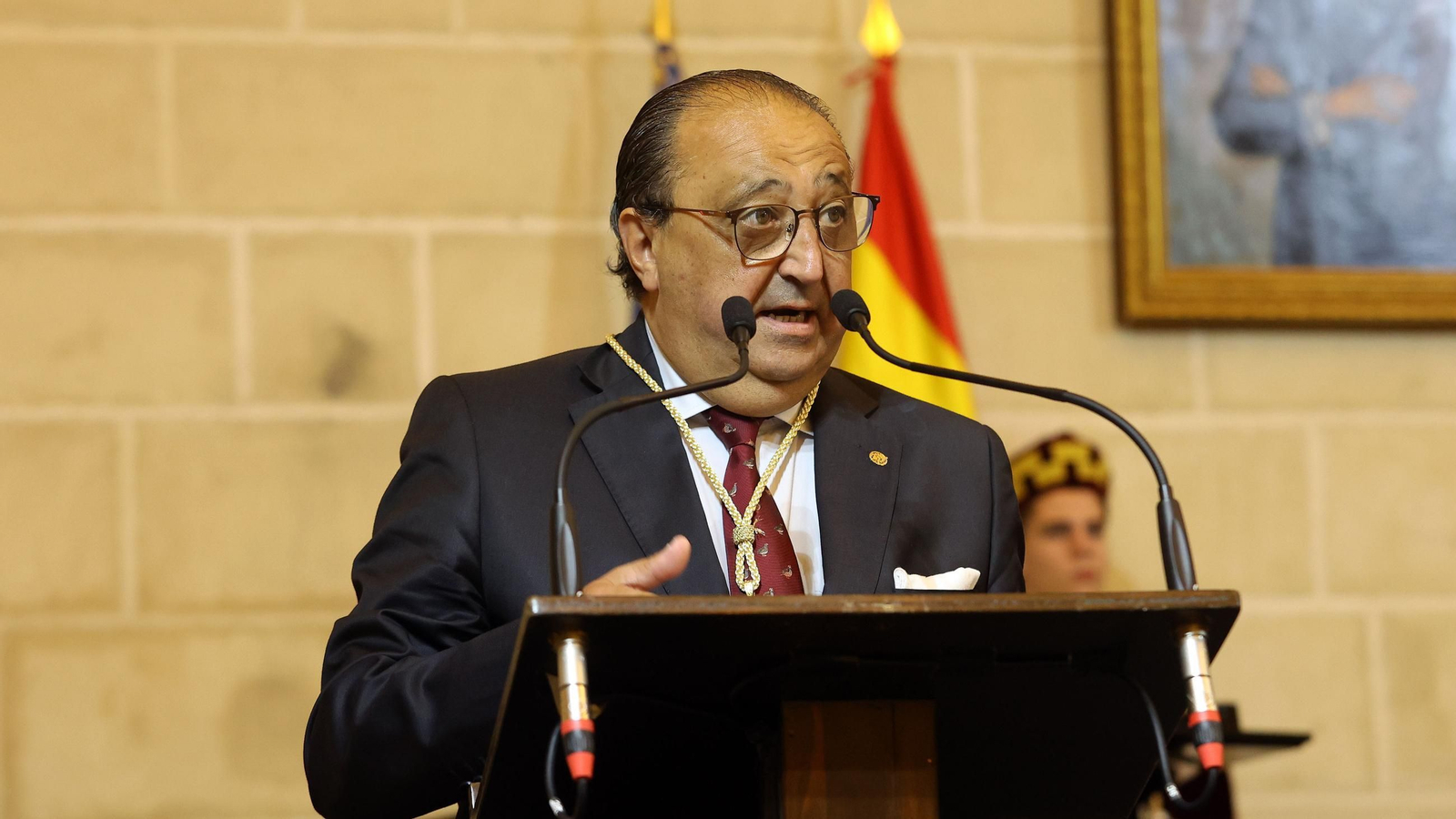 Imágenes de la entrega de la Medalla de Oro de la Ciudad de Jerez a la Hermandad de la Coronación