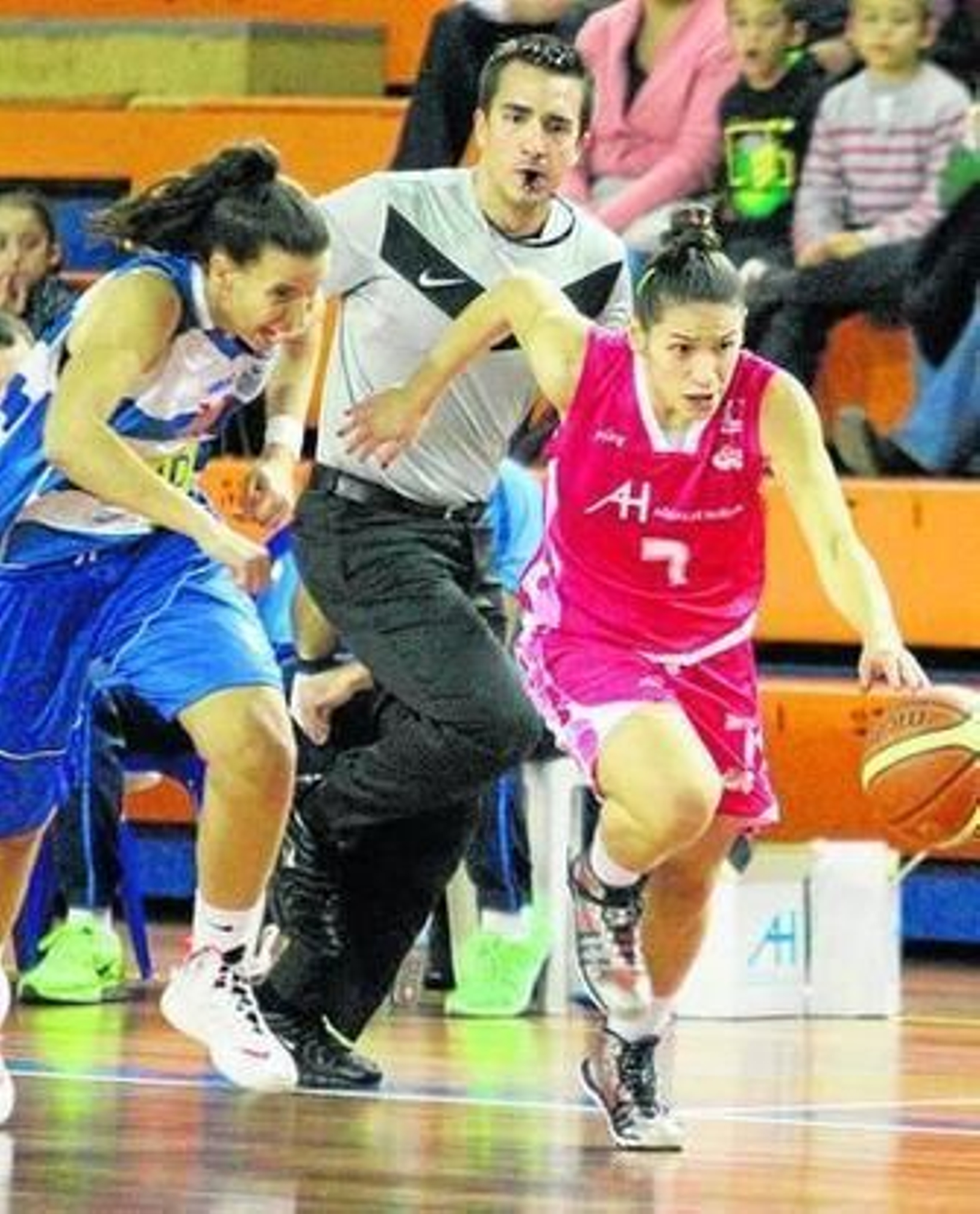 Stanacev, convocada por Serbia