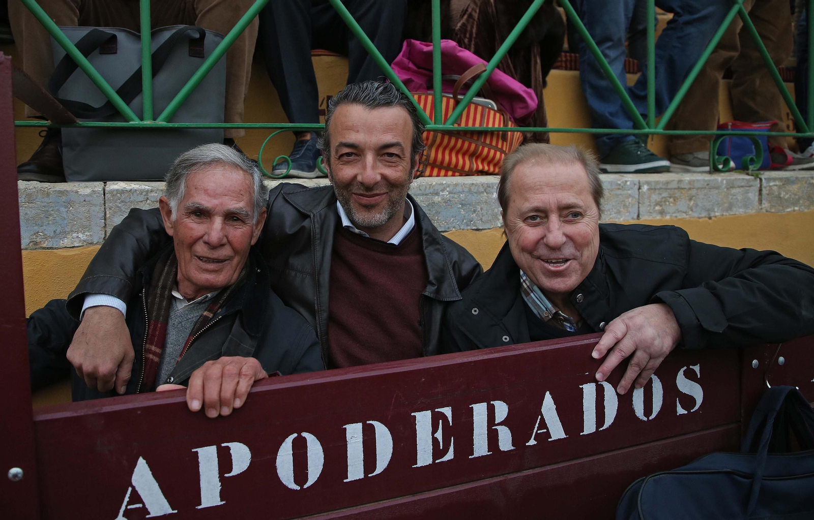 Ambiente en la plaza de toros El Arenal en La Línea