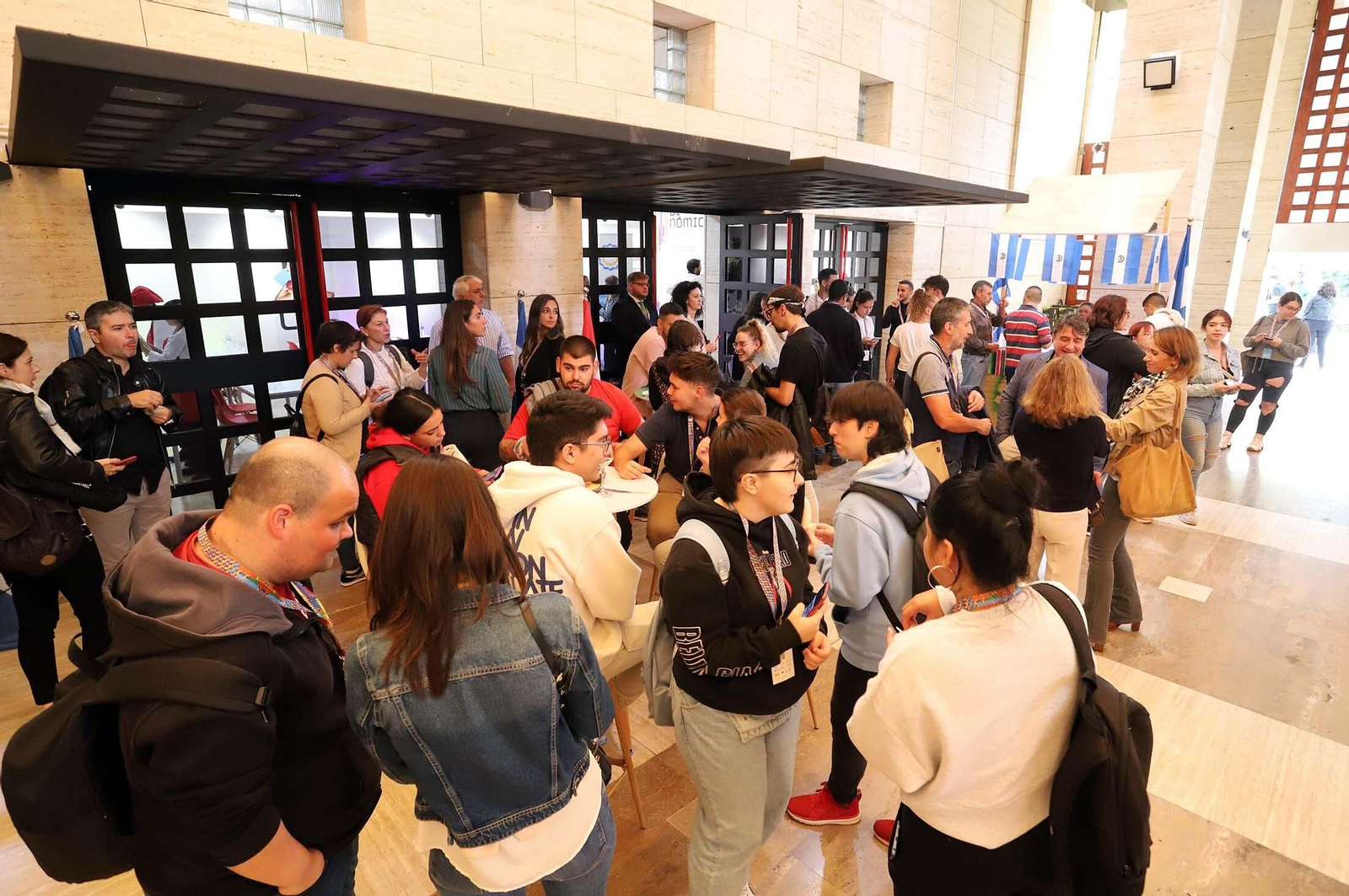 Talleres y ambiente en la segunda edición de Binómico, en imágenes