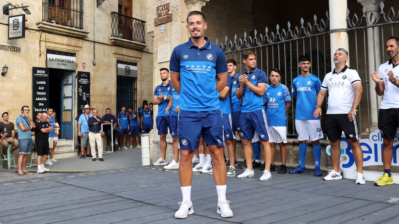 Presentación nuevas equipaciones del Xerez DFC 23-24