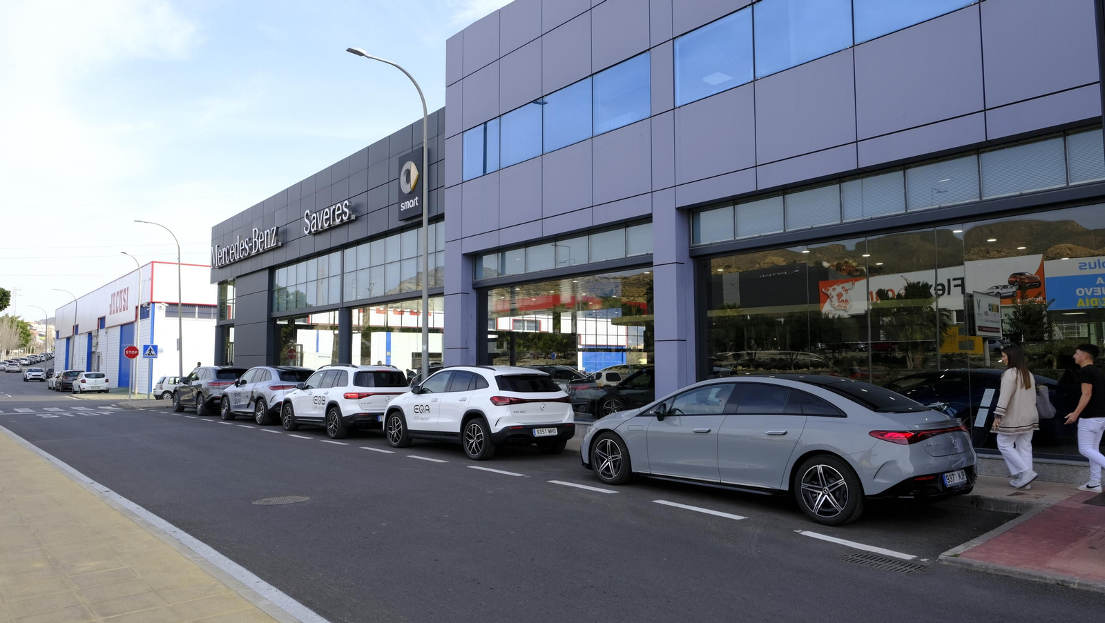 imágenes de la presentación de los nuevos Mercedes-Benz eléctricos, en SAVERES Huércal de Almería