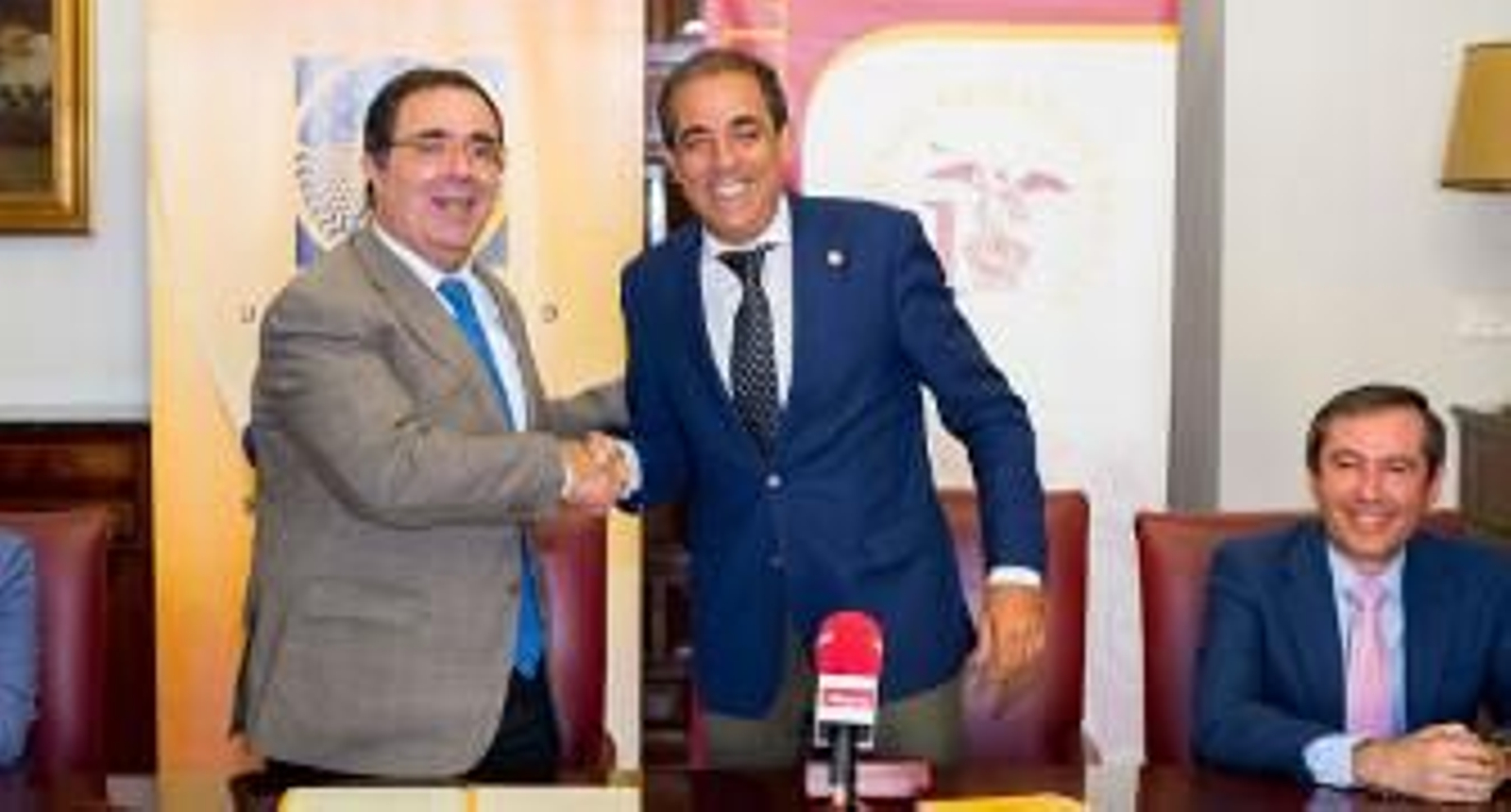 Las dos universidades acuerdan reformar y ampliar Agronómica