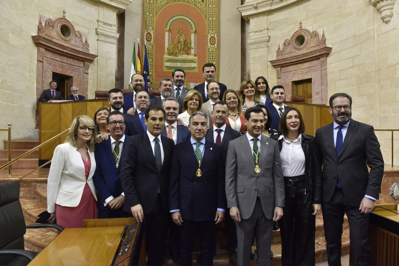 Acto institucional en el Pleno del Parlamento con motivo del Día de Andalucía