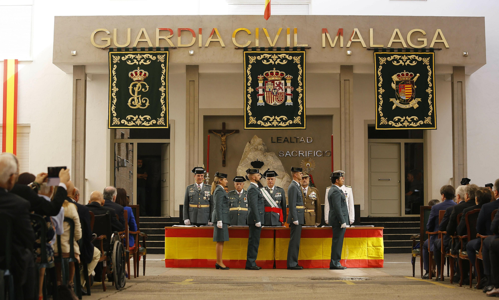 Fotos de a celebración del Día de la Hispanidad en Málaga