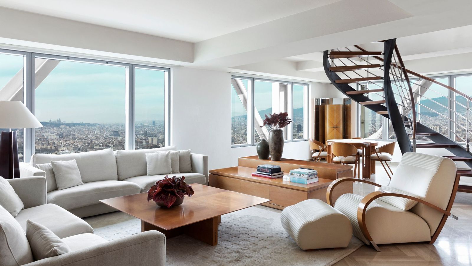 Salón del ático, situado en la primera planta junto a la cocina.