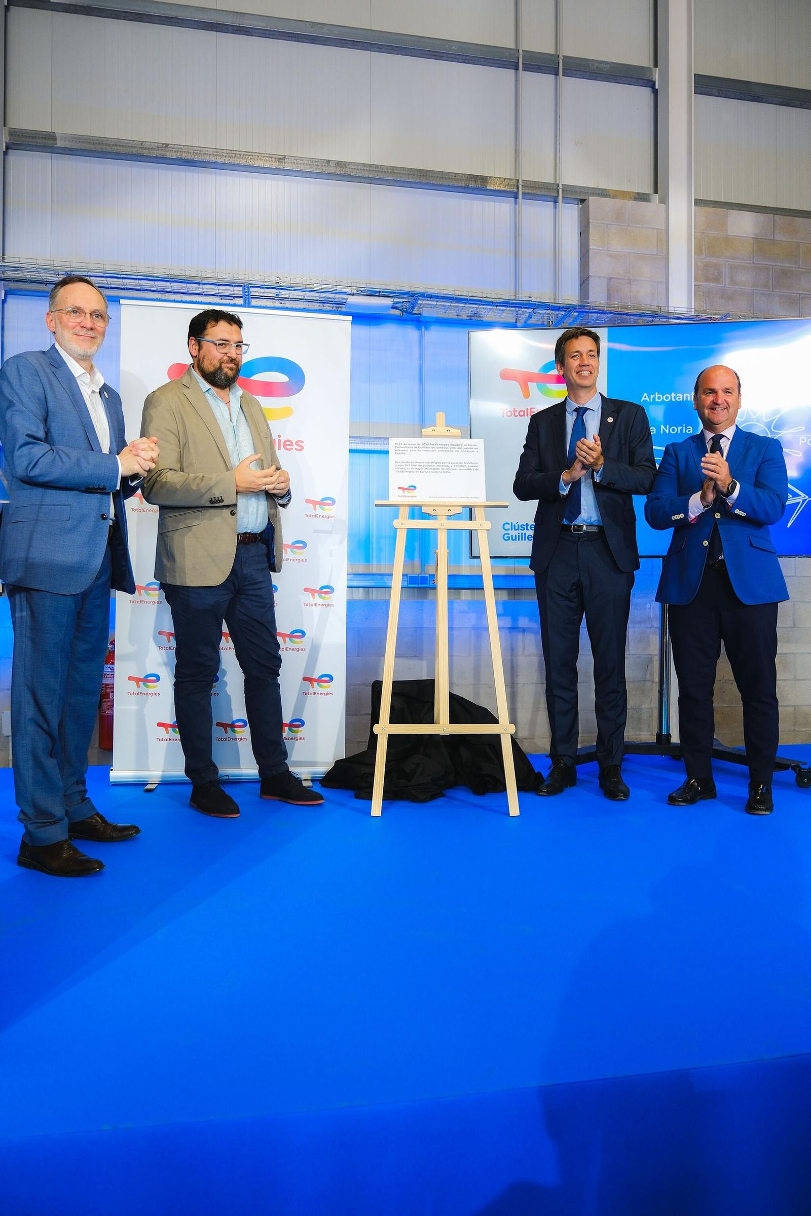 El objetivo principal es que la operación de estos parques solares beneficie directamente a Guillena y su entorno.