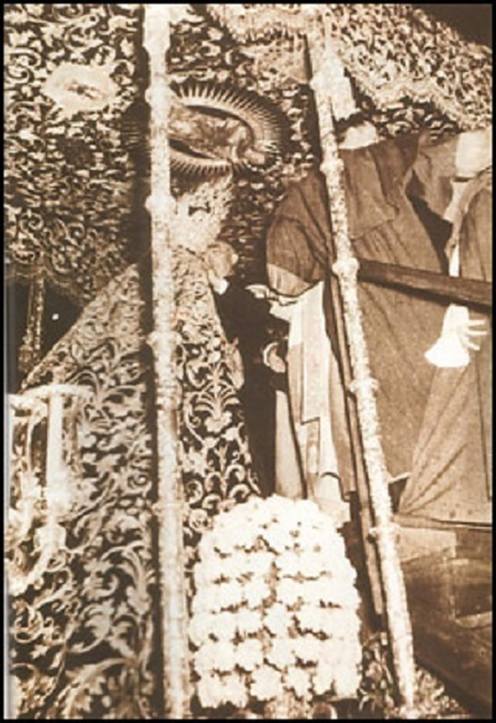 Coronación de la Virgen de la Amargura en 1954.