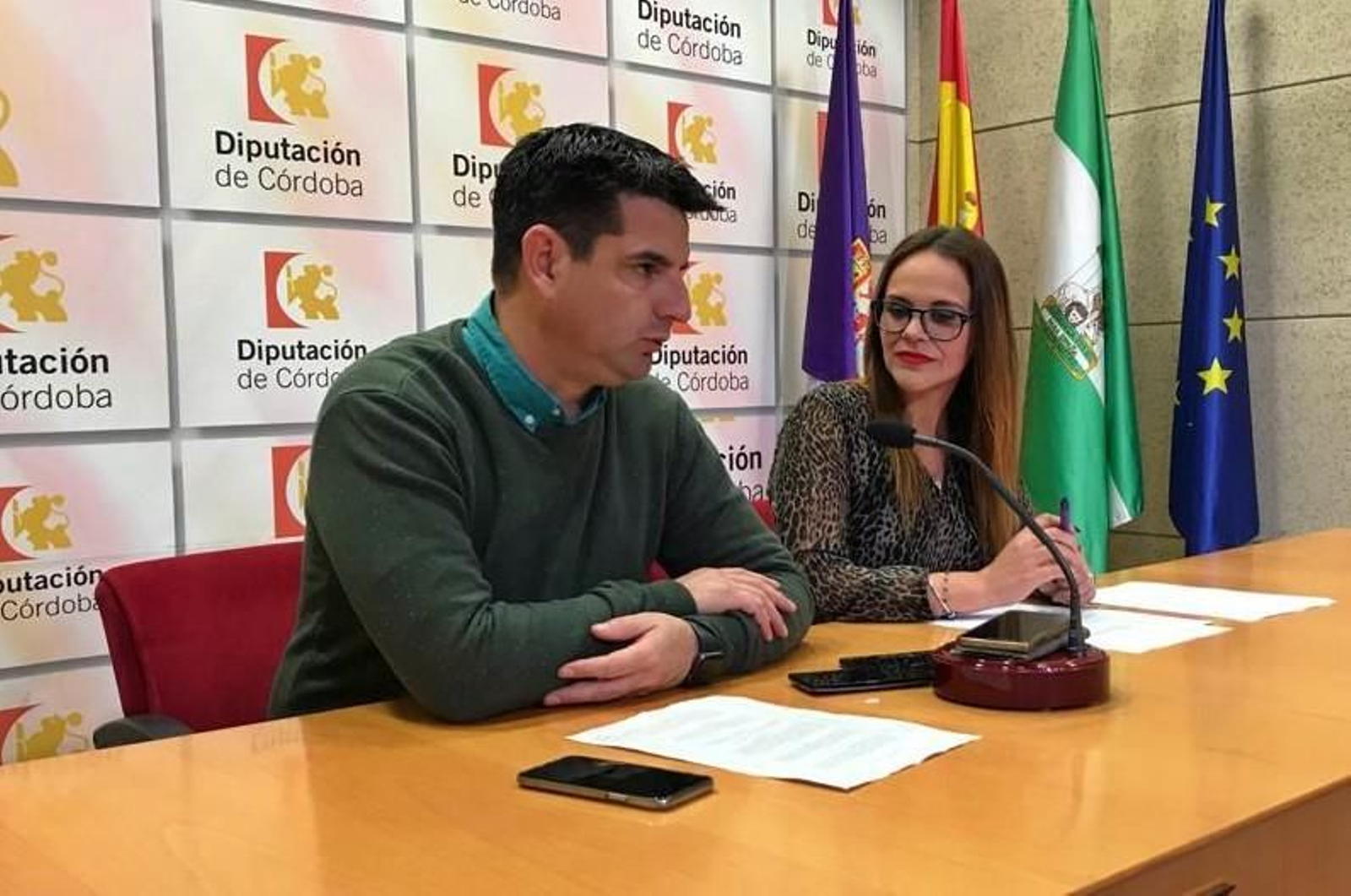 García y Barbero, durante la rueda de prensa. García y Barbero, durante la rueda de prensa.